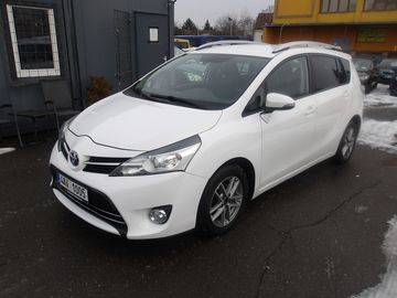 1,6 D4D 82kW Nové v ČR! 2xkola