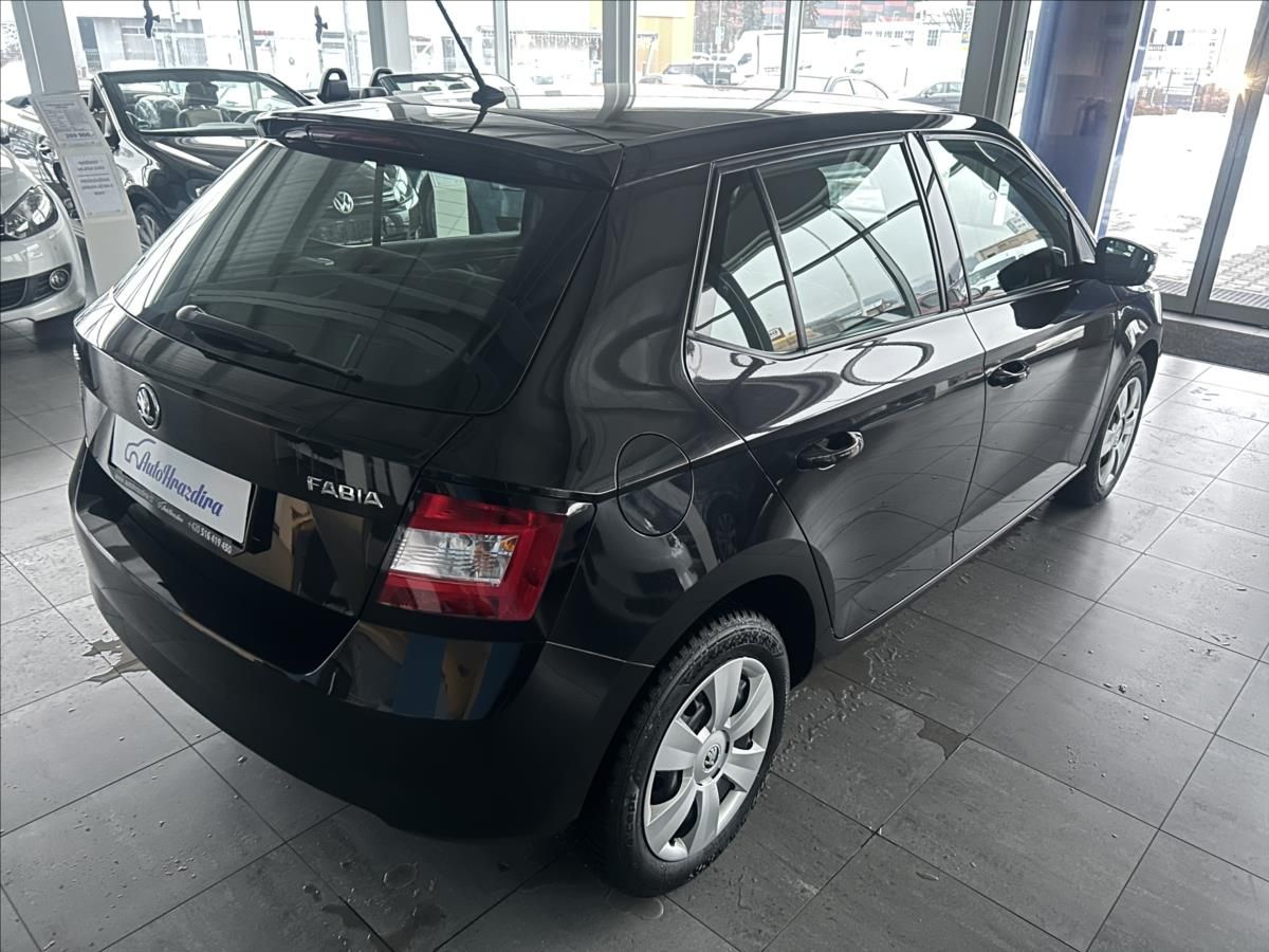 Škoda Fabia, 1,0   TSI 70kW - fotka 6