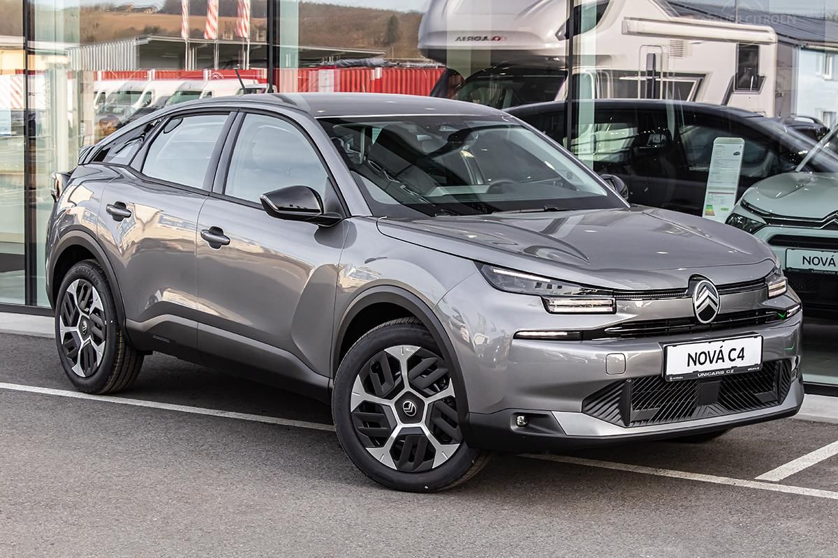 Citroën C4, 1,2 PLUS 130k Automat+ ZIMA - fotka 3