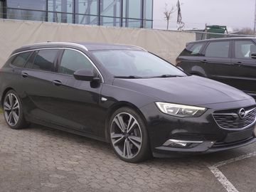 INSIGNIA  2,0T154kW SPORTS 4x4
