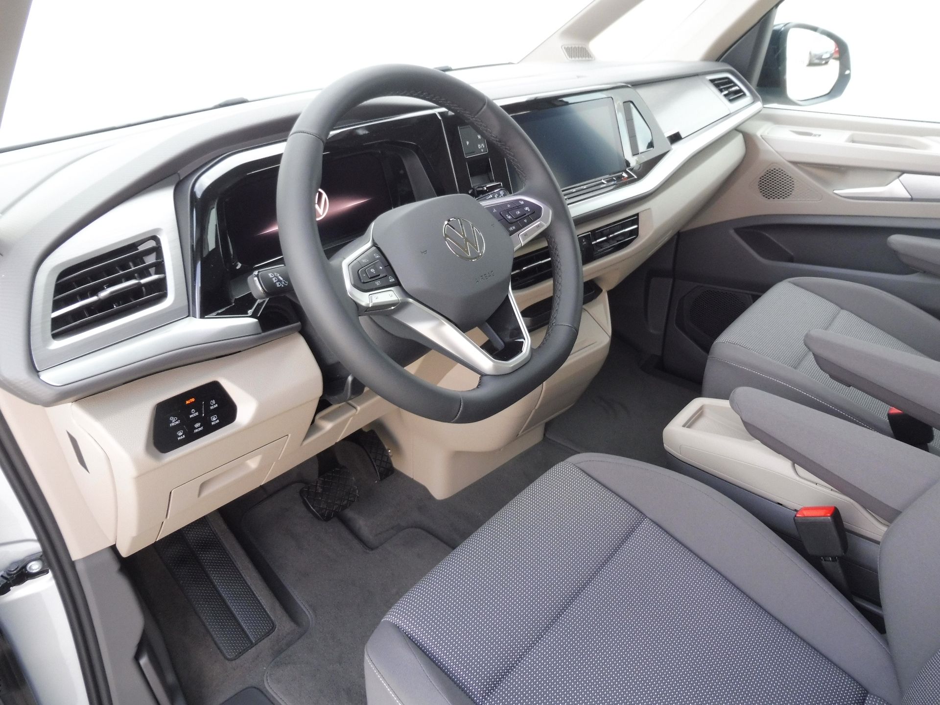 Volkswagen Multivan, Long Life 2,0 TDI 110kW DSG - fotka 6