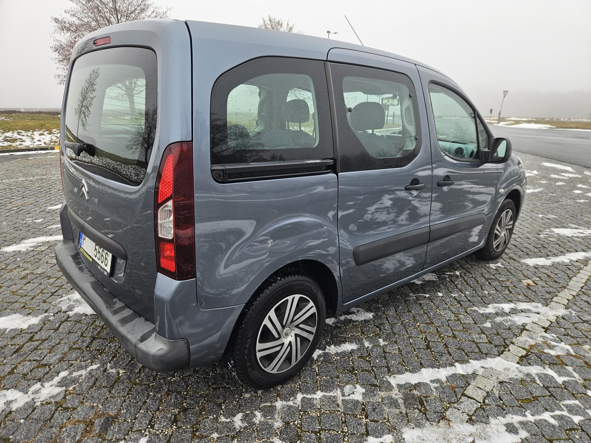 Citroën Berlingo, 1.6 88kw, PĚKNÝ STAV,  SPLÁTKY - fotka 6