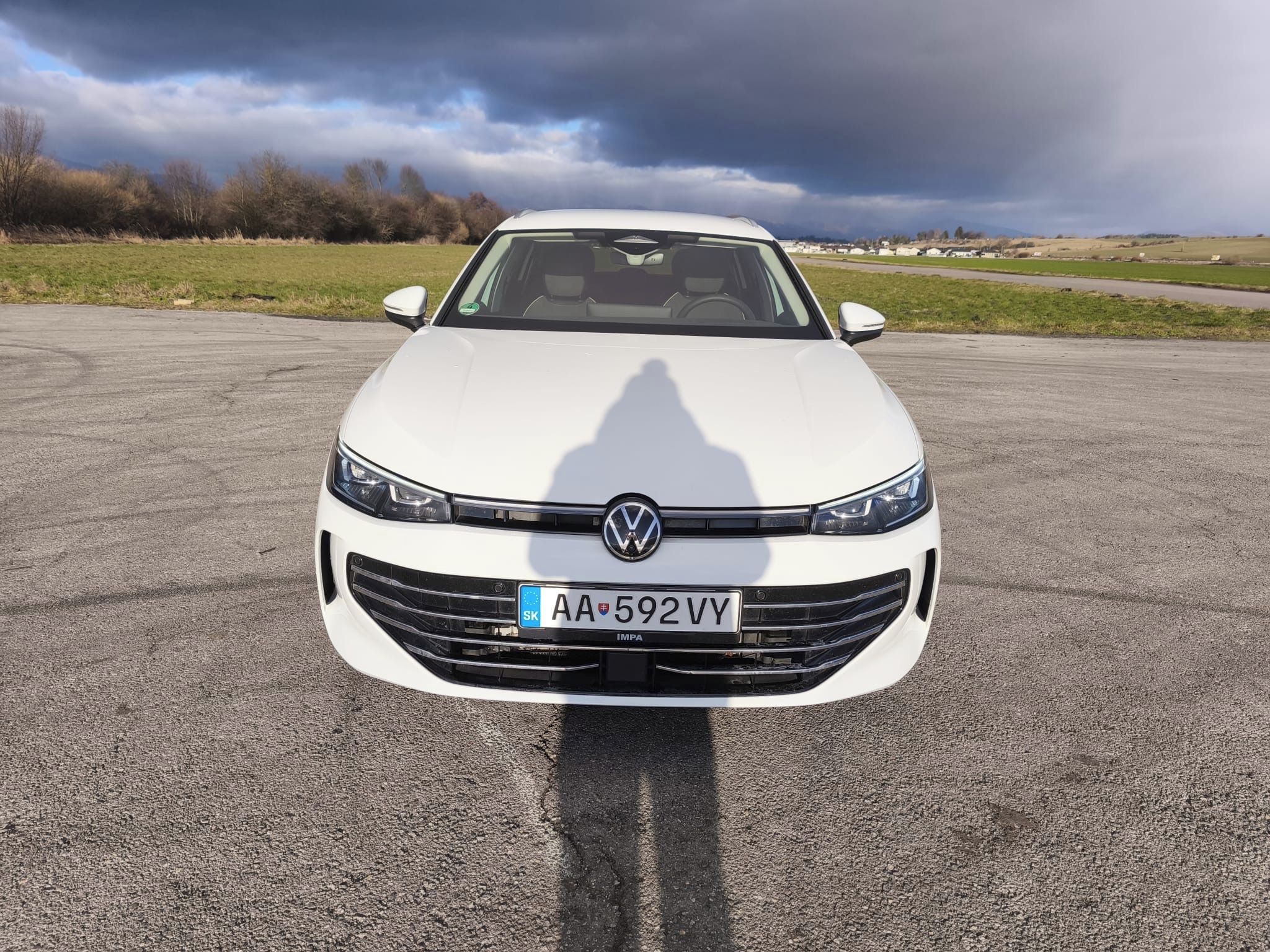 Volkswagen Passat, Variant Elegance eHybrid 2025 - fotka 2
