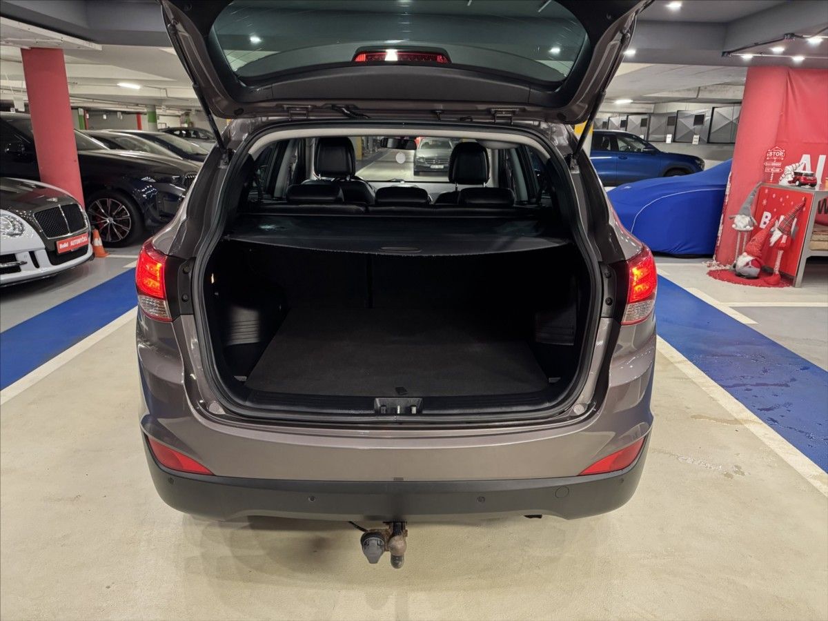 Hyundai ix35, 2,0 i  STYLE - fotka 5