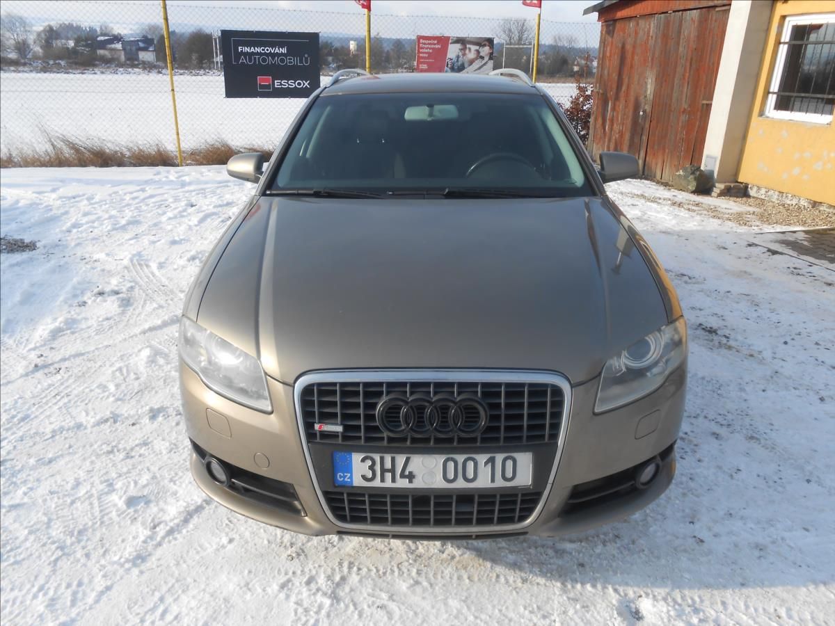 Audi A4 Avant, 2,0 TDi 103Kw S line - fotka 2