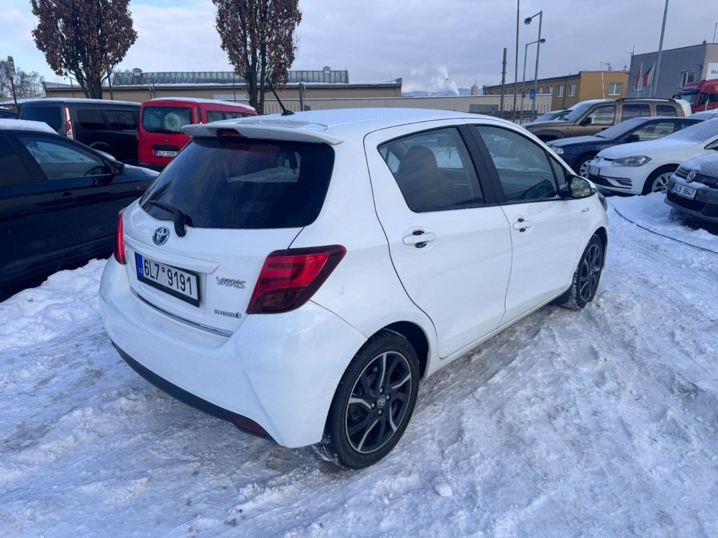 Toyota Yaris, HYBRID 1,5 54 KW STK AUTOMAT - fotka 5