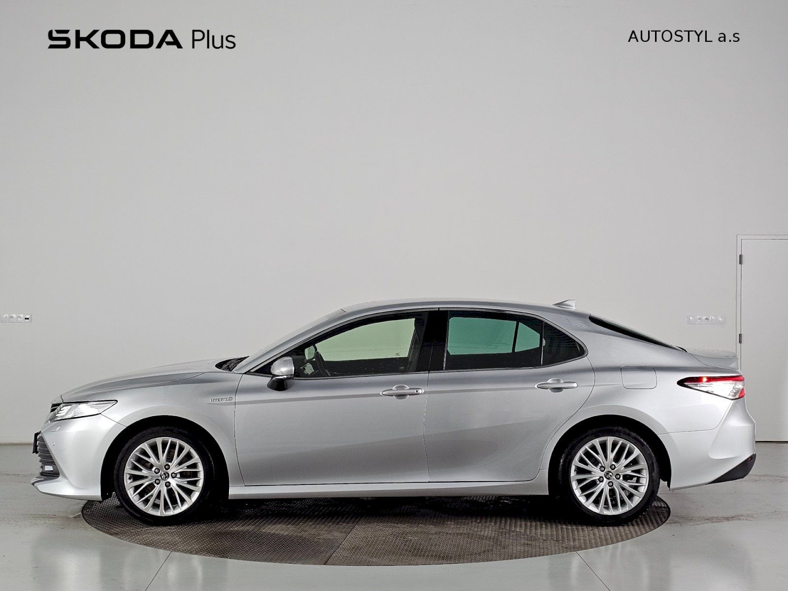 Toyota Camry, 2.5HEV EXECUTIVE - fotka 3