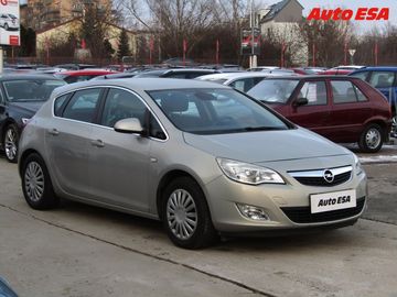 1.4i,2.maj,ČR,AC,navi