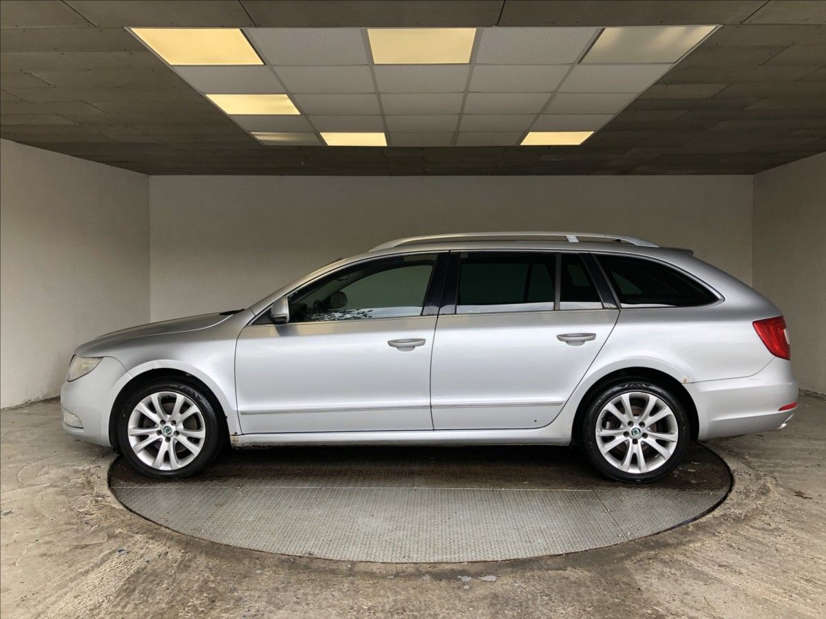 Škoda Superb, 2,0 TDI - fotka 4