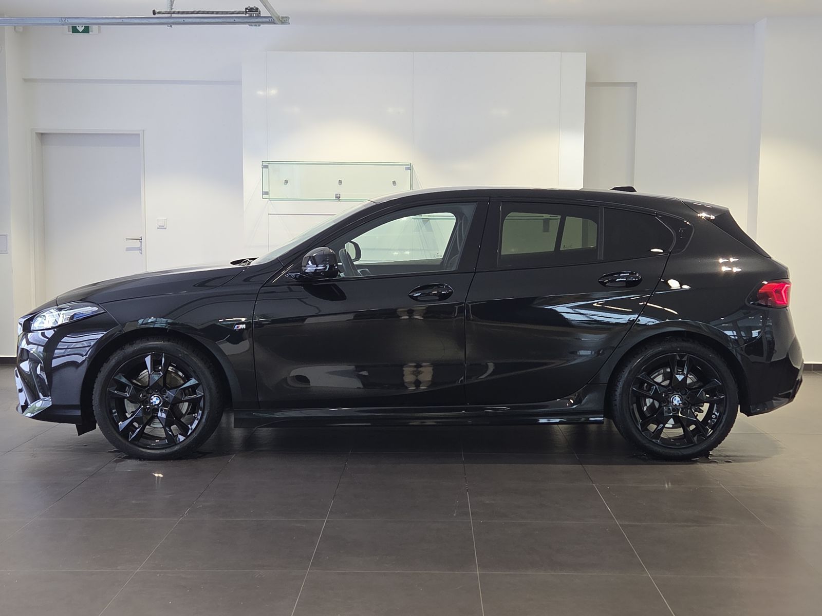 BMW Řada 1, 120d sDrive M Sport - fotka 3