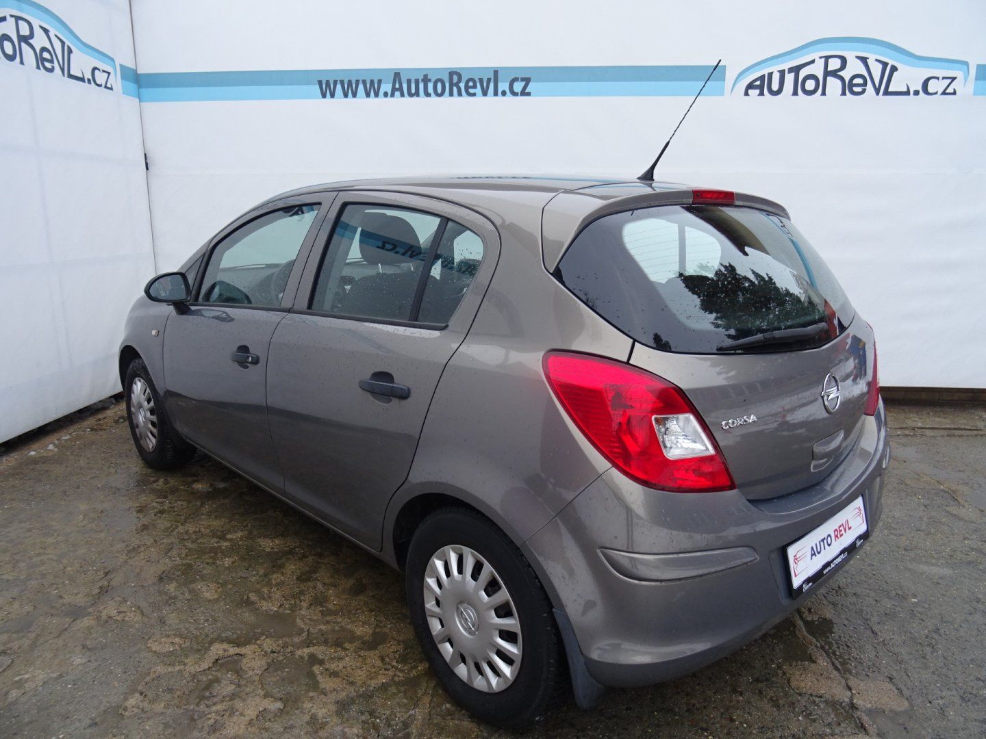 Opel Corsa, 1.2i,63kW,1majČR,S.kniha,klima - fotka 3