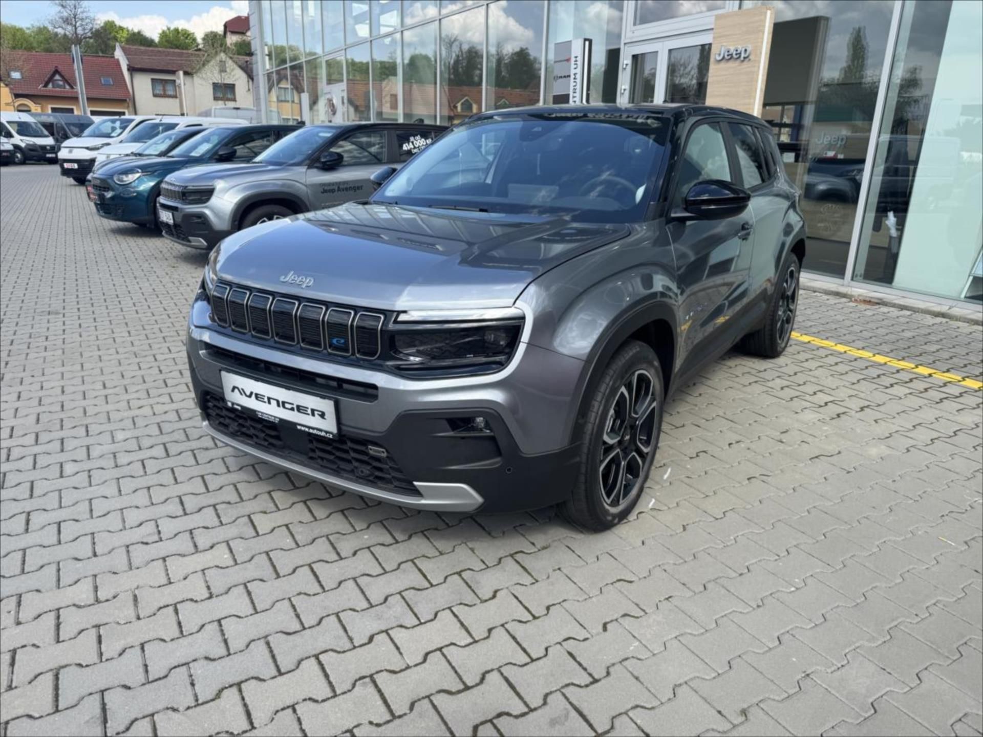 Jeep Avenger, 156K 54kWh  Summit Electric - fotka 3