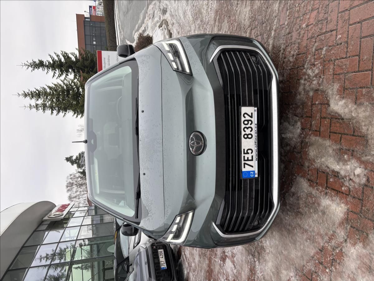 Toyota Proace, 2,0 Family 8S Webasto - fotka 4