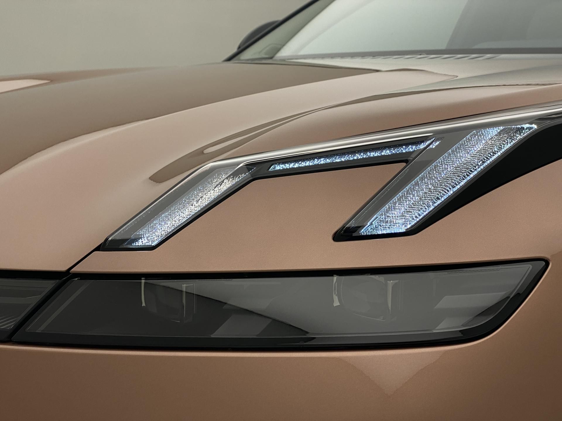 Lynk & Co 08, MORE PHEV - fotka 6