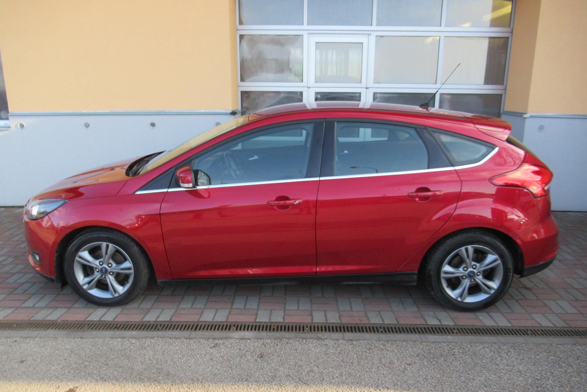 Ford Focus, 1.0 92kW AUT. KLIMA - fotka 6