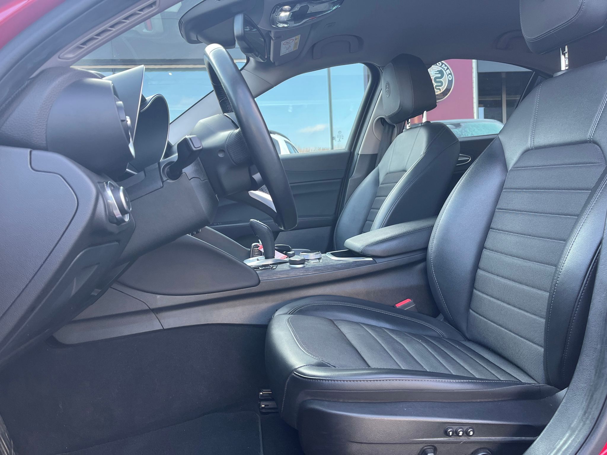 Alfa Romeo Giulia, Super 2.2 JTdm Super 160k AT8 - fotka 6