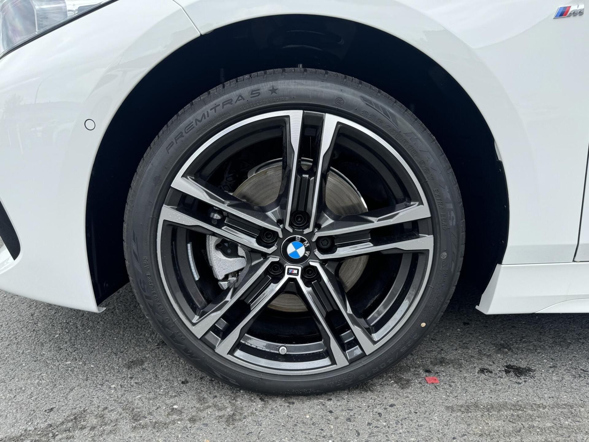 BMW Řada 1, 118i Hatchback - fotka 6