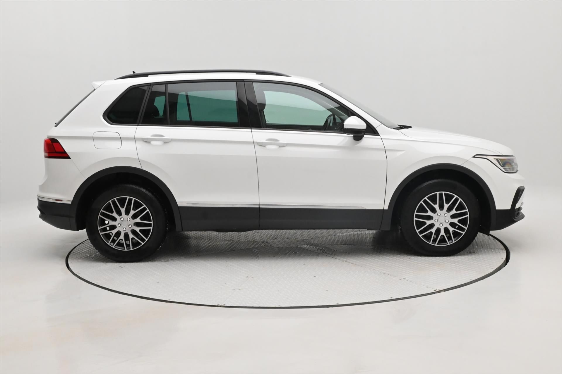 Volkswagen Tiguan, 2,0 TDI 110 kW DSG Life Záruka - fotka 4