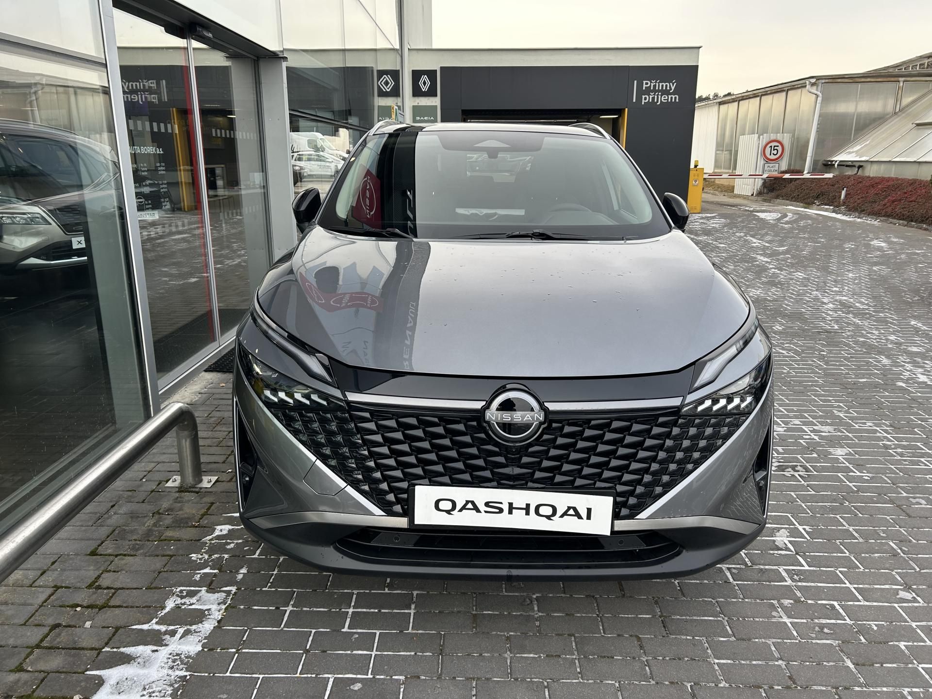 Nissan Qashqai, N-CONNECTA 1.3T 116kw Aut 4x4 - fotka 2