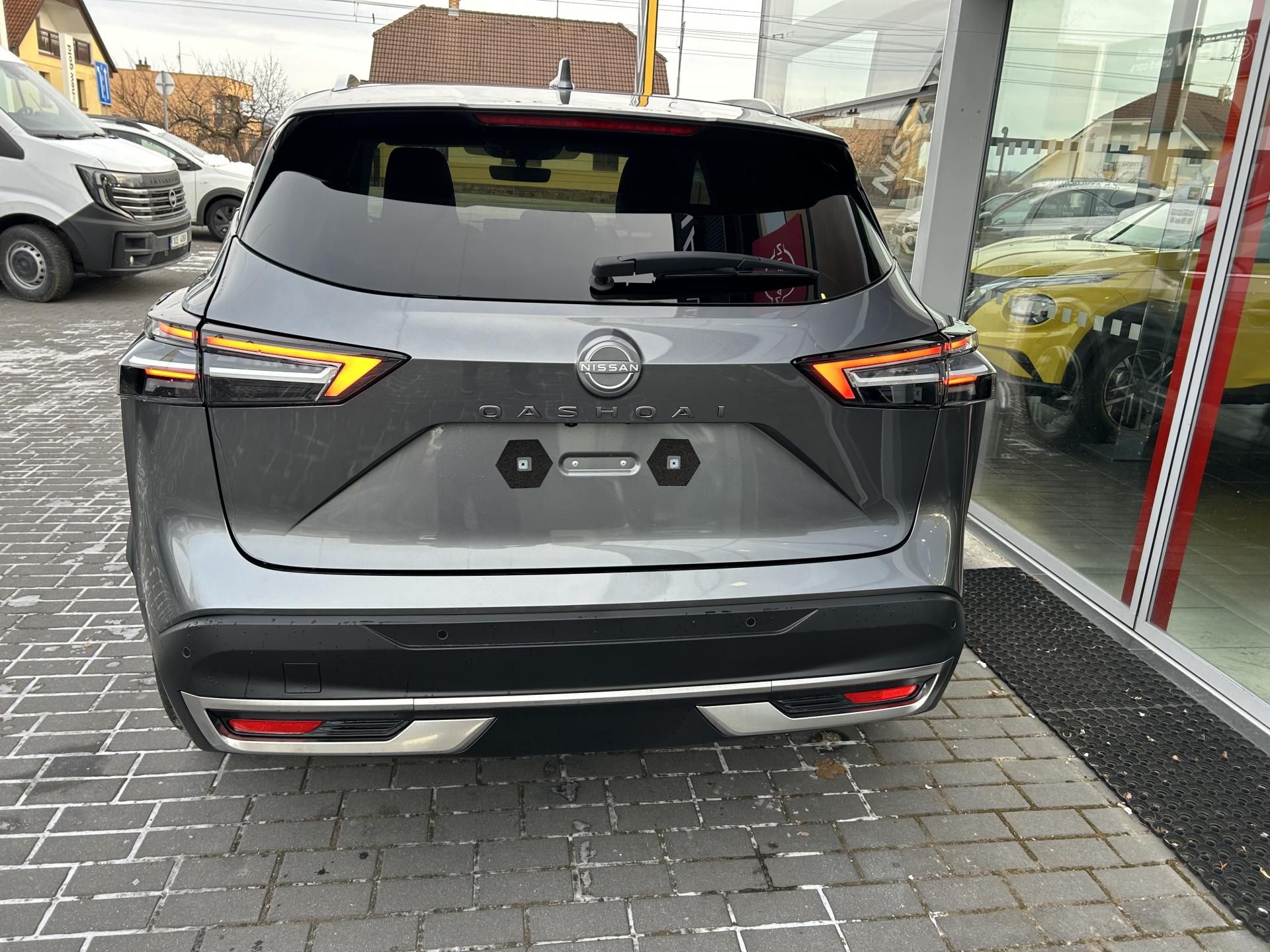 Nissan Qashqai, N-CONNECTA 1.3T 116kw Aut 4x4 - fotka 5