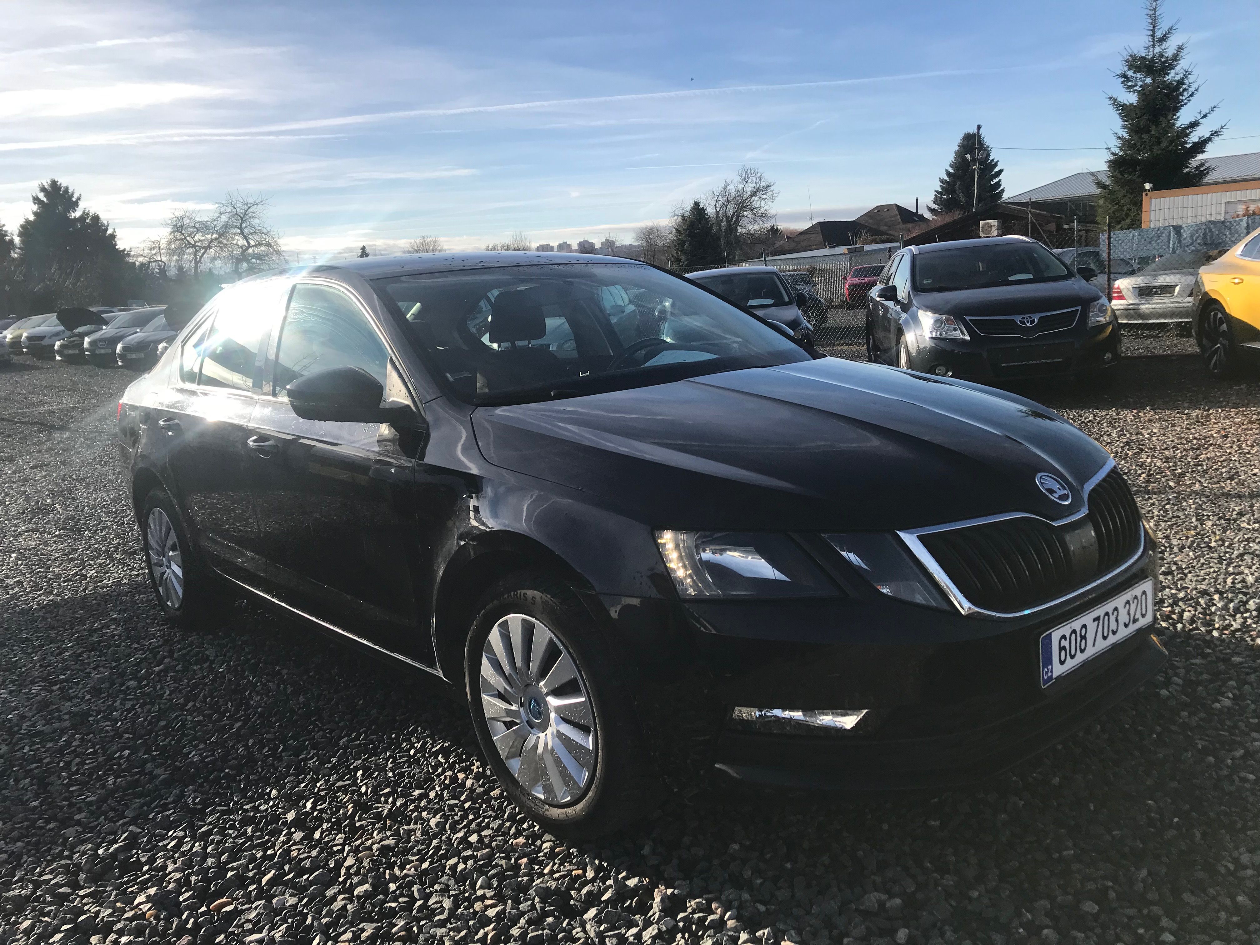 Škoda Octavia, 1.6 TDI 85 KW,TEMPOMAT,ČR... - fotka 3