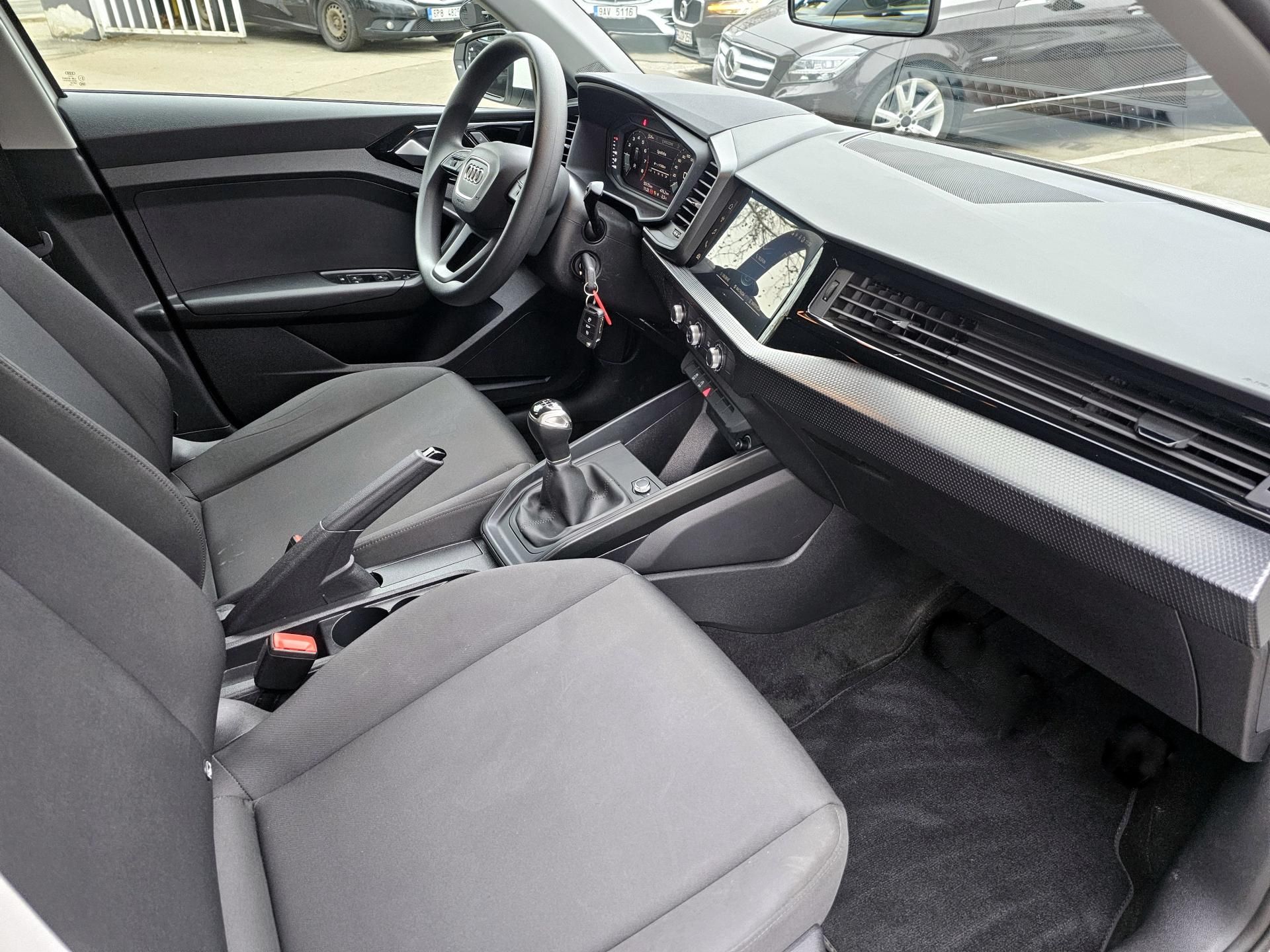 Audi A1, 25TFSI černá střecha 1.maj - fotka 6