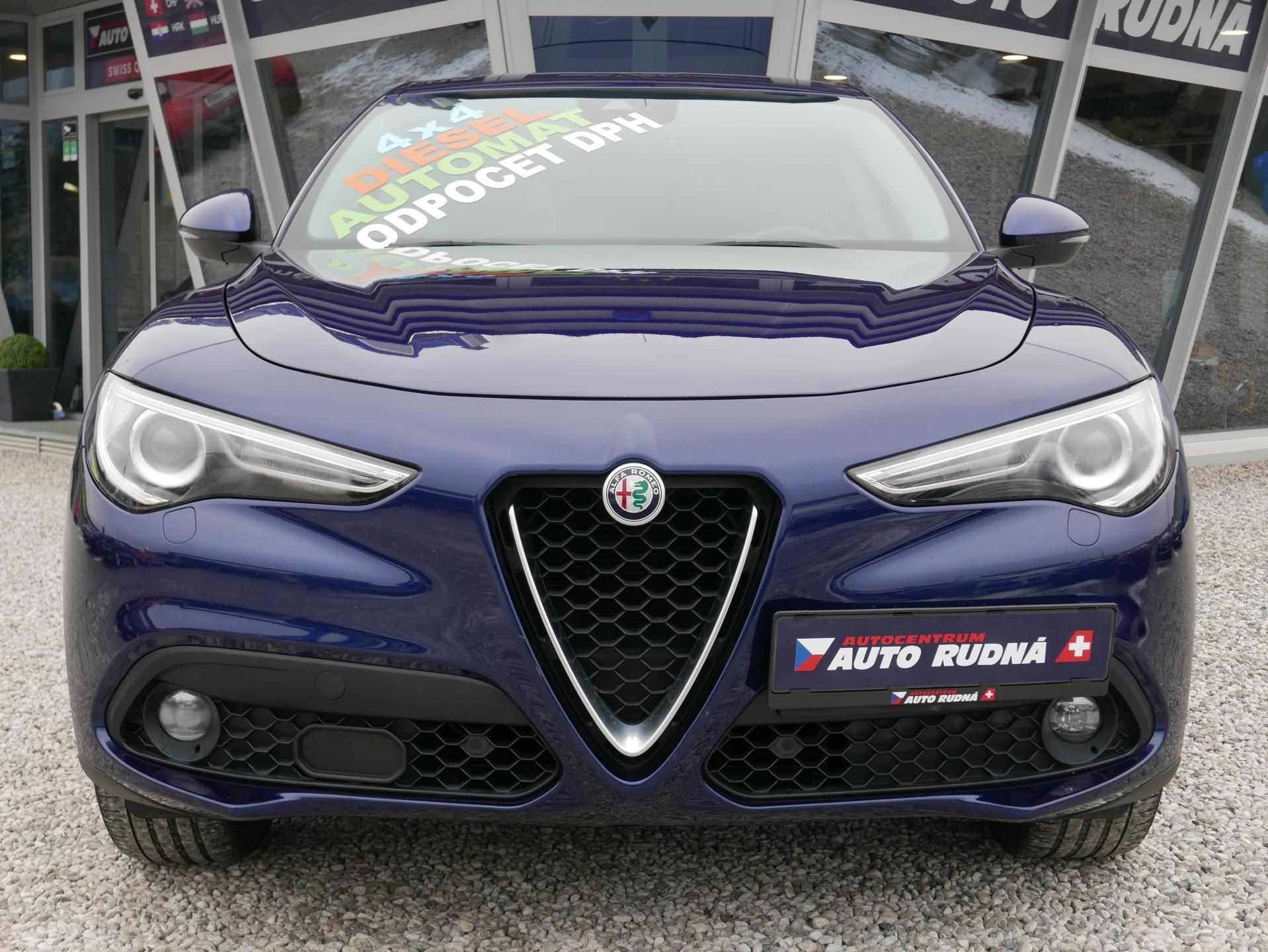 Alfa Romeo Stelvio, 2,2 JTD Q4 154kW Automat - fotka 3