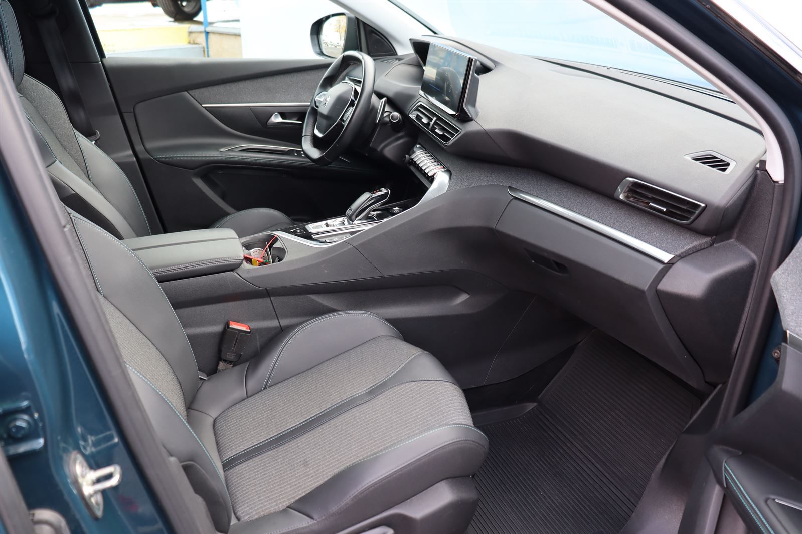 Peugeot 5008, ALLURE PACK 1.2 PureTech - fotka 4