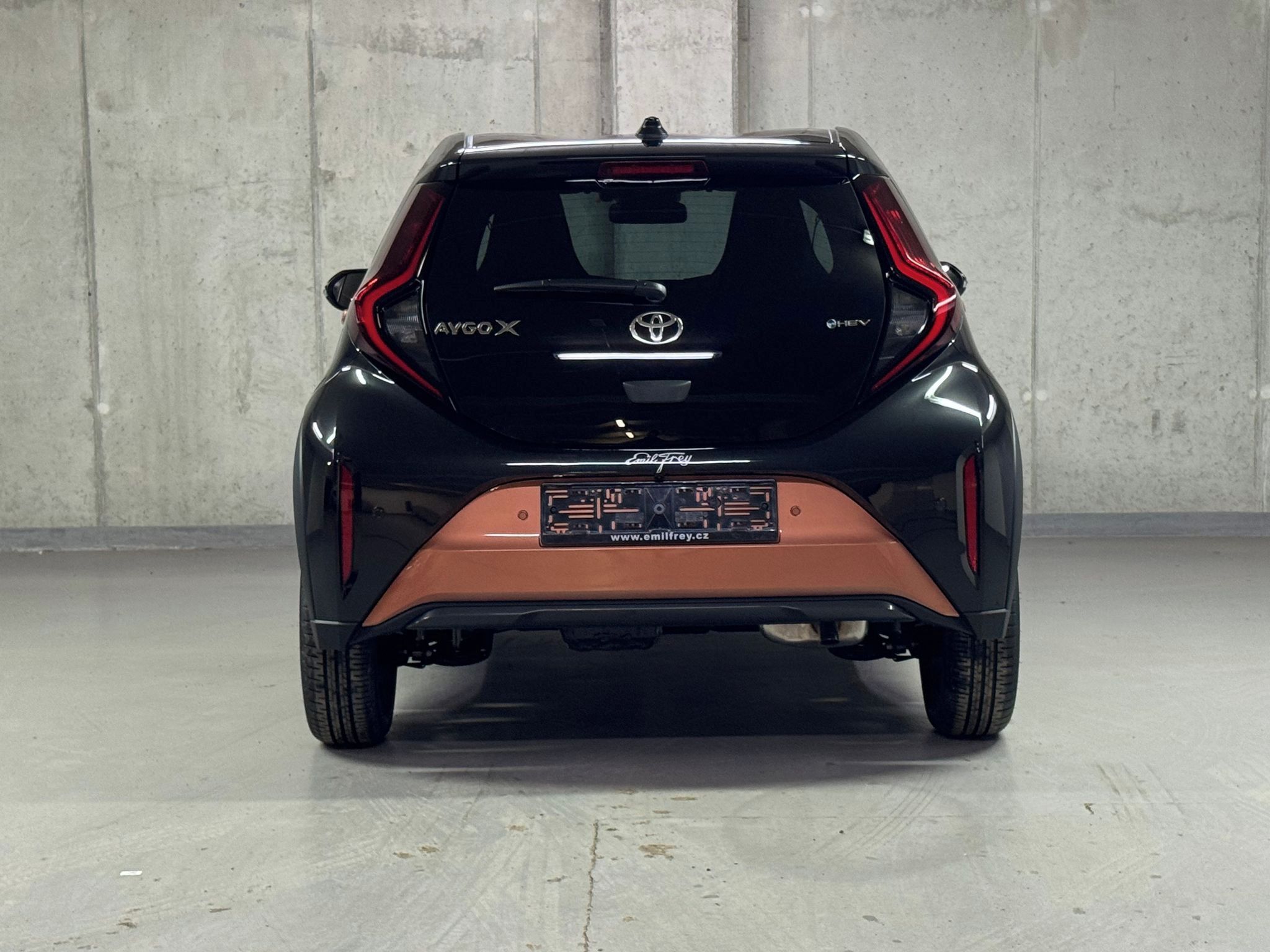 Toyota Aygo, Executive  1.5 Hybrid 116k - fotka 6