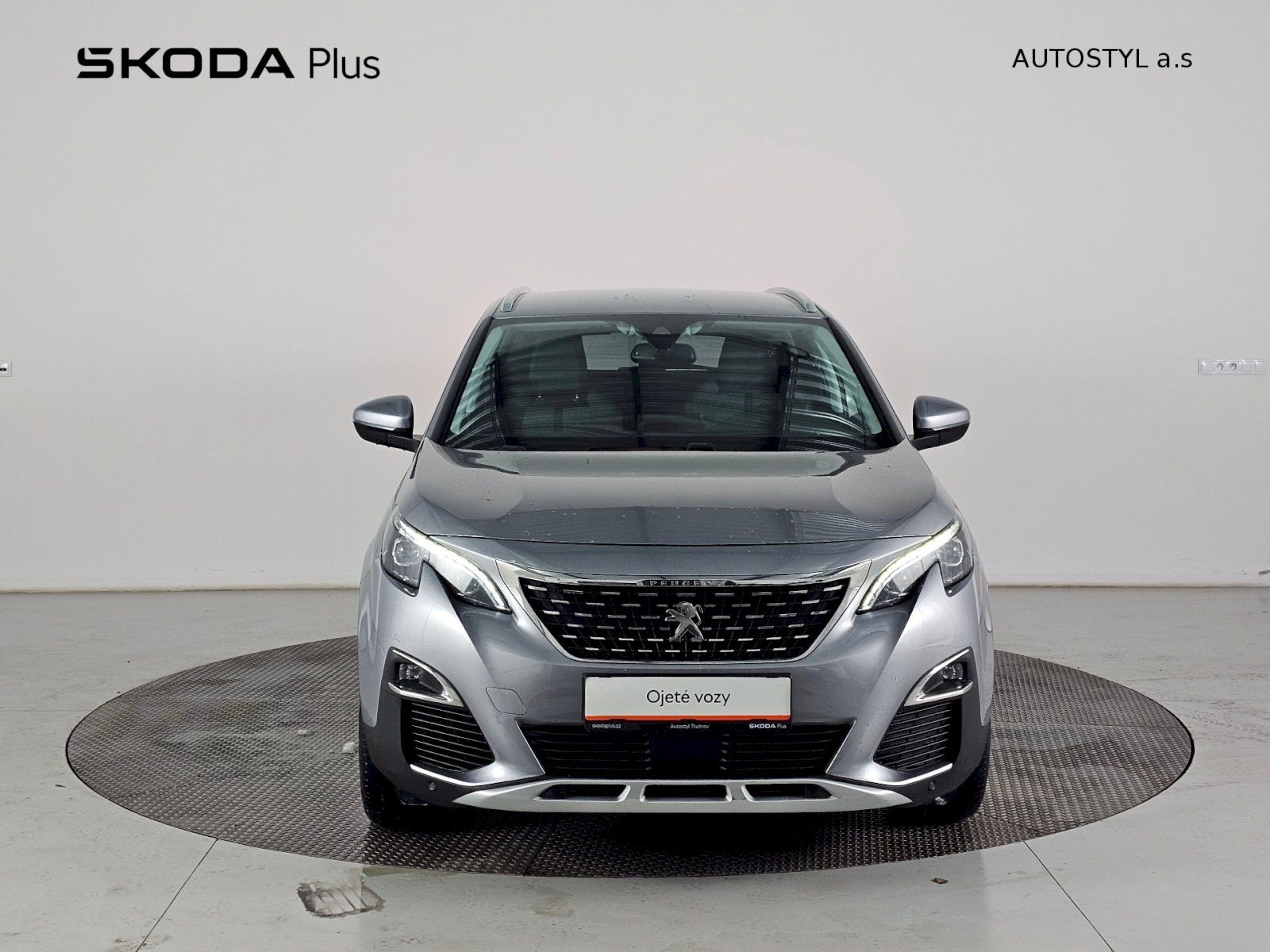Peugeot 3008, 1.2T 130K 6AT ALLURE LED TAŽNÉ - fotka 4