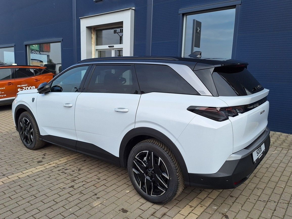 Peugeot 5008, GT Hybrid 145 e-DCS6 - fotka 3