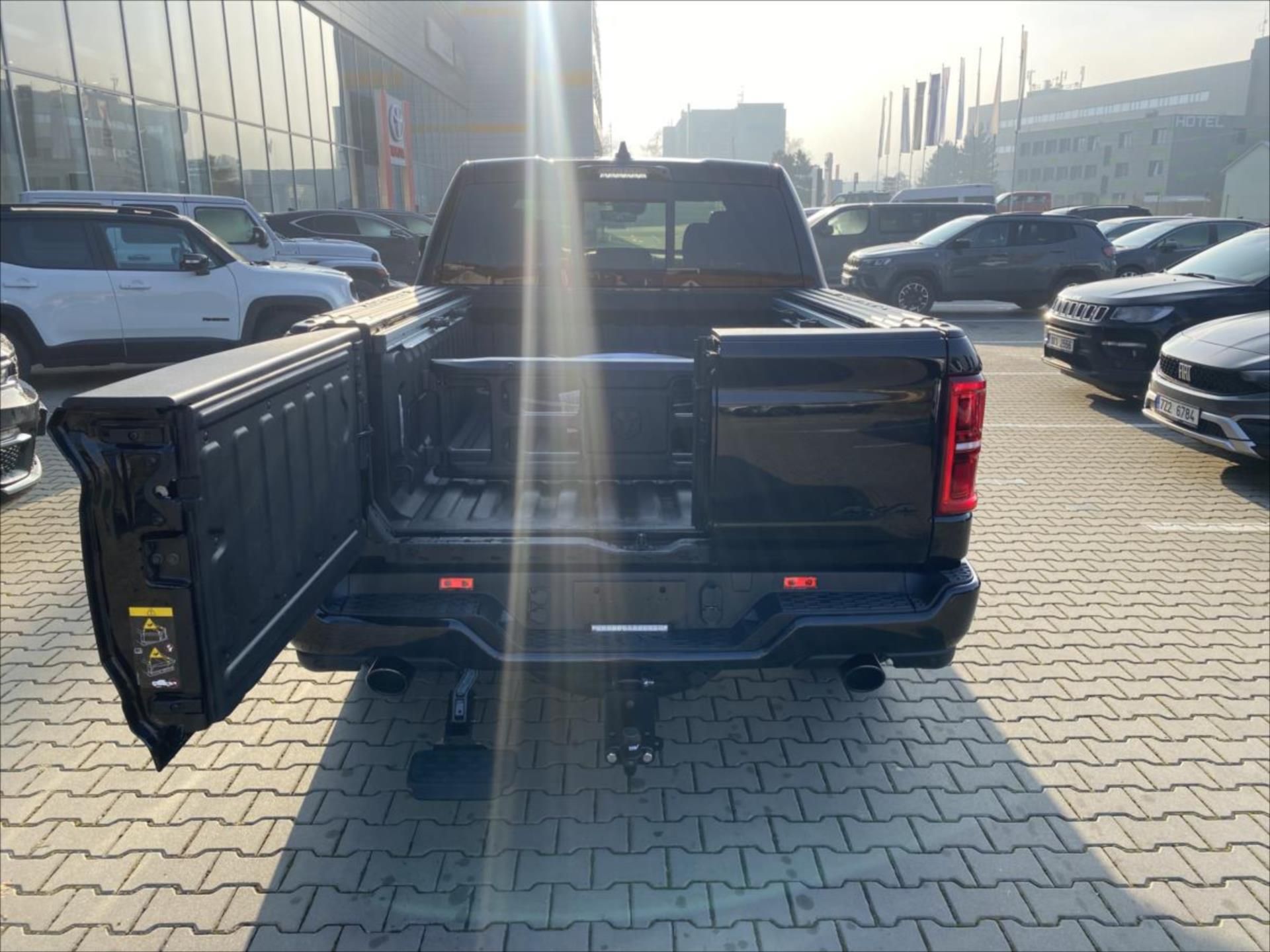 Dodge Ram, 3,0 R6  Limited Night - fotka 6