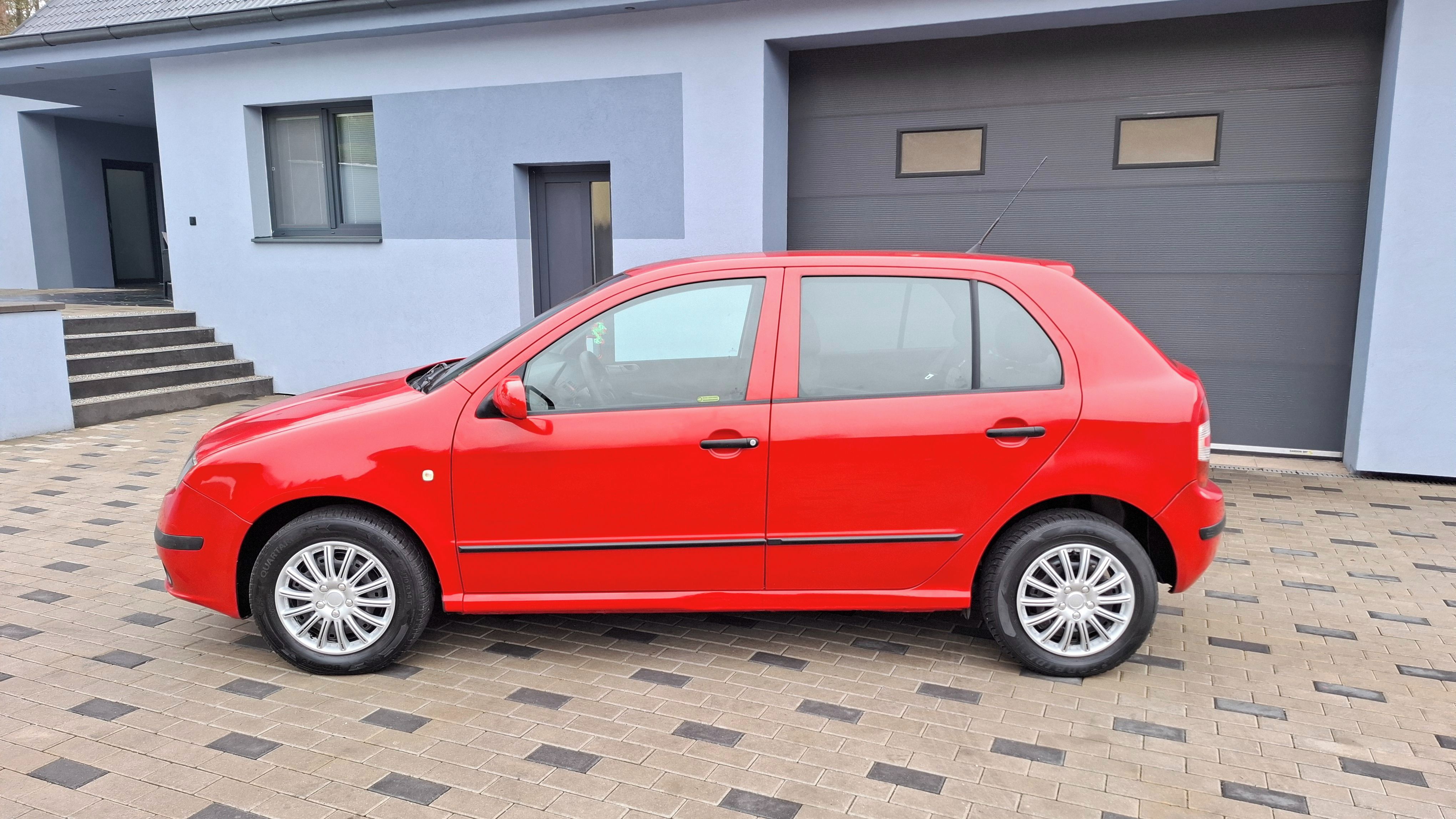 Škoda Fabia, 1,2i - 40kw. STK+EM do 3/2027 - fotka 2