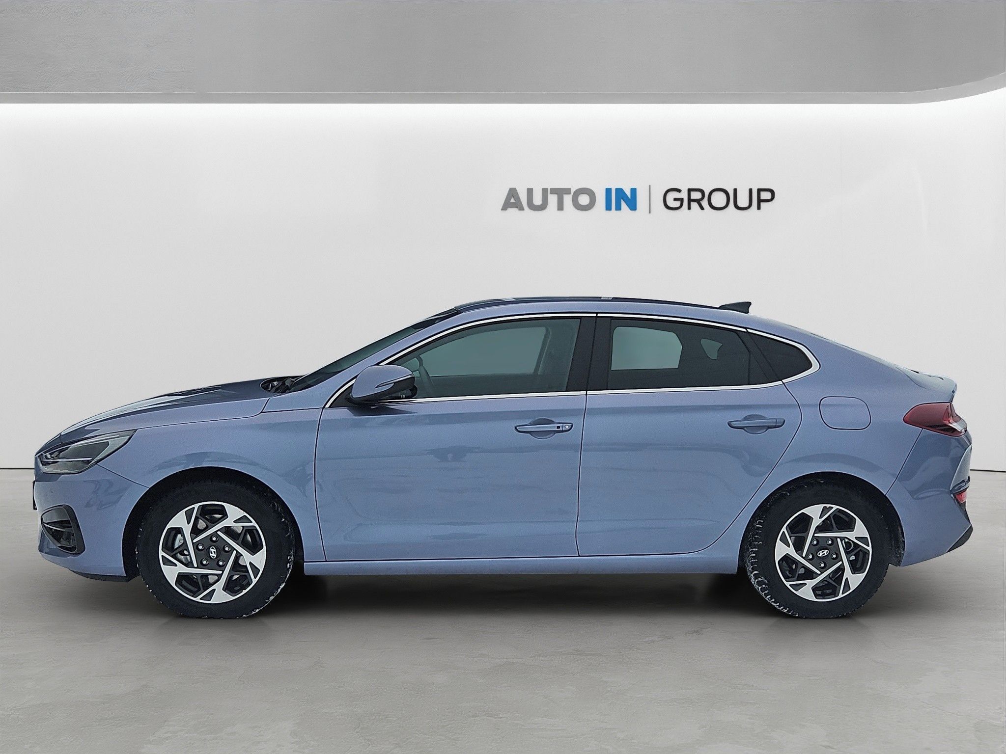 Hyundai i30, FastBack Style 1,0 T-GDI 74 kW - fotka 3