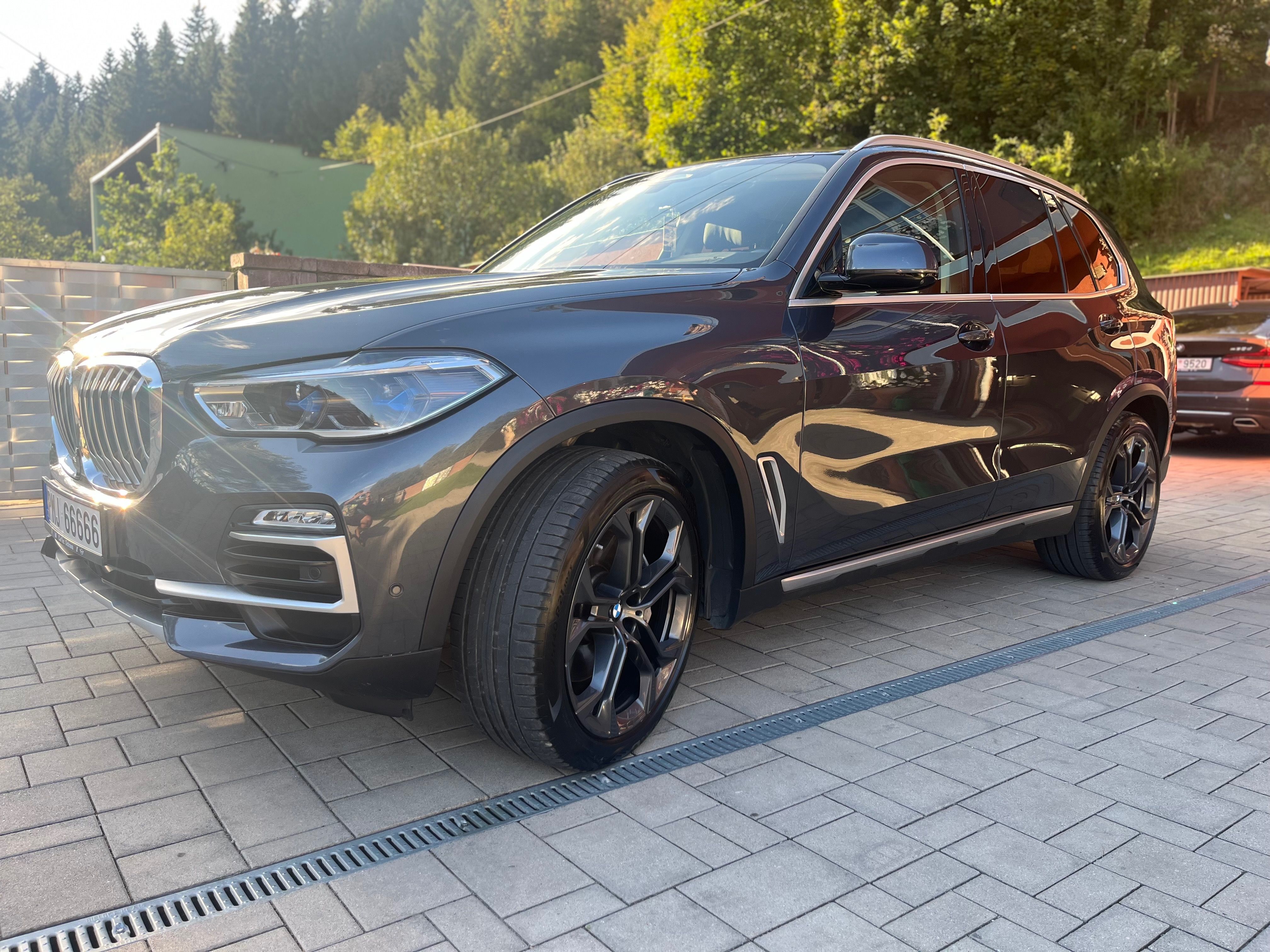 BMW X5, 40d, 2021, 75 000km, 250kW - fotka 2