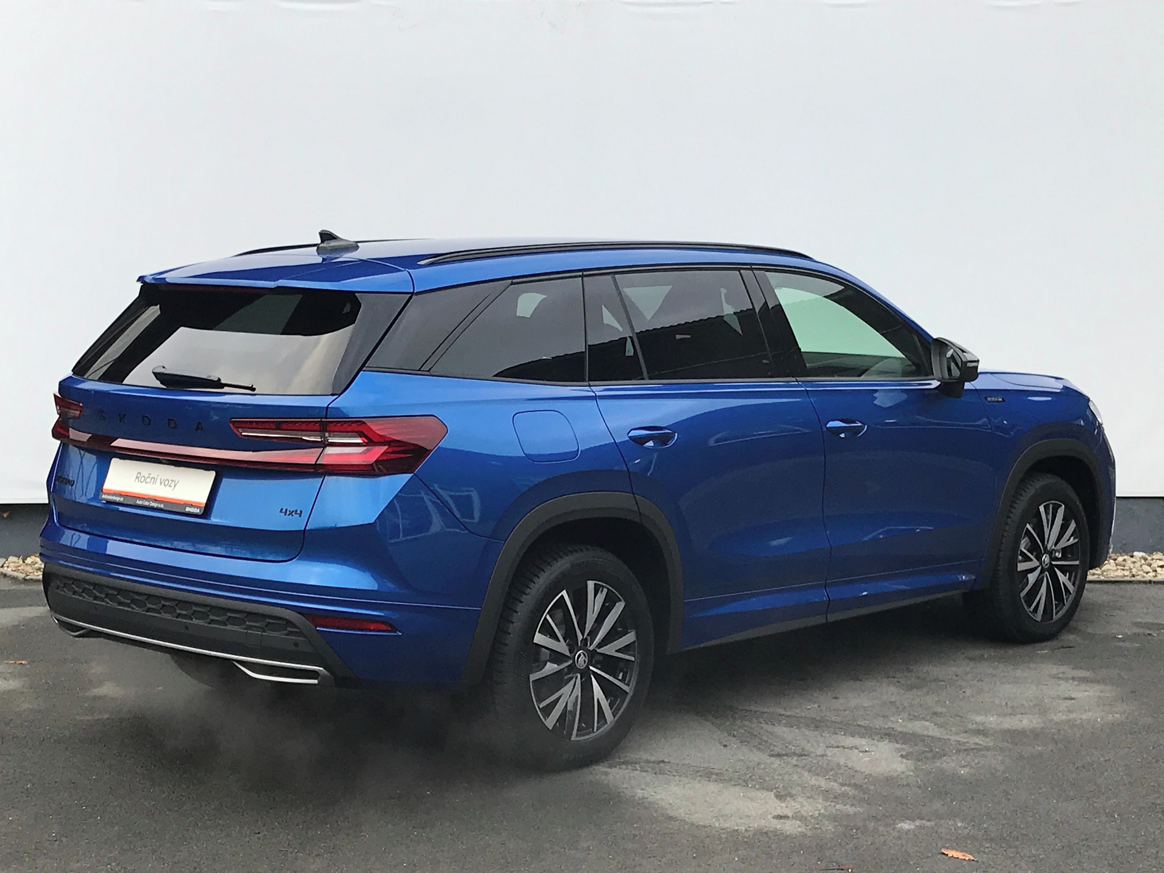 Škoda Kodiaq, TDi 142kW 4x4 SPORTLINE+TAŽNÉ - fotka 2