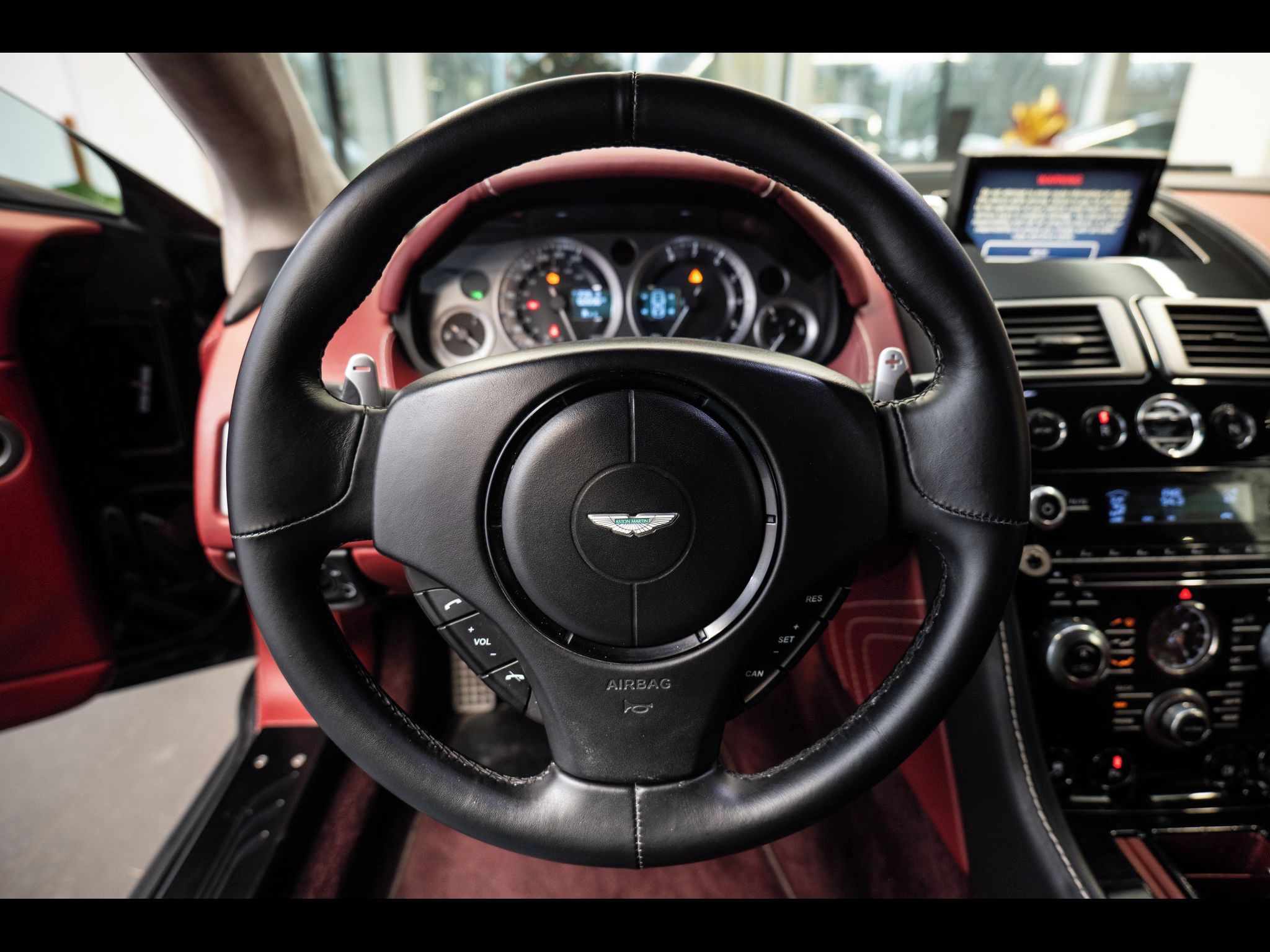 Aston Martin, S - fotka 6