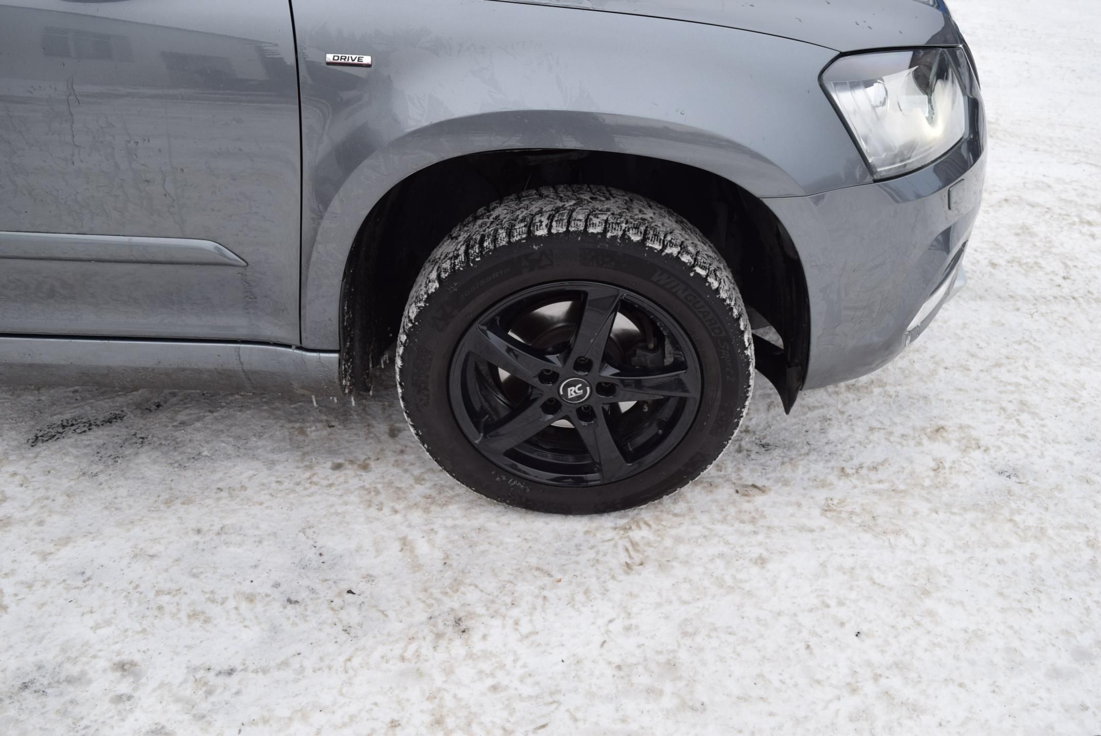 Škoda Yeti, 1.2TSI 81kw AMBI DRIVE TAŽ XEN - fotka 6