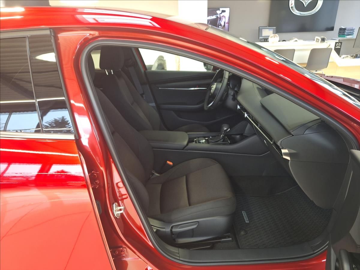 Mazda 3, 2.5 G 140ps 6AT FWD CENTRE-LIN - fotka 6