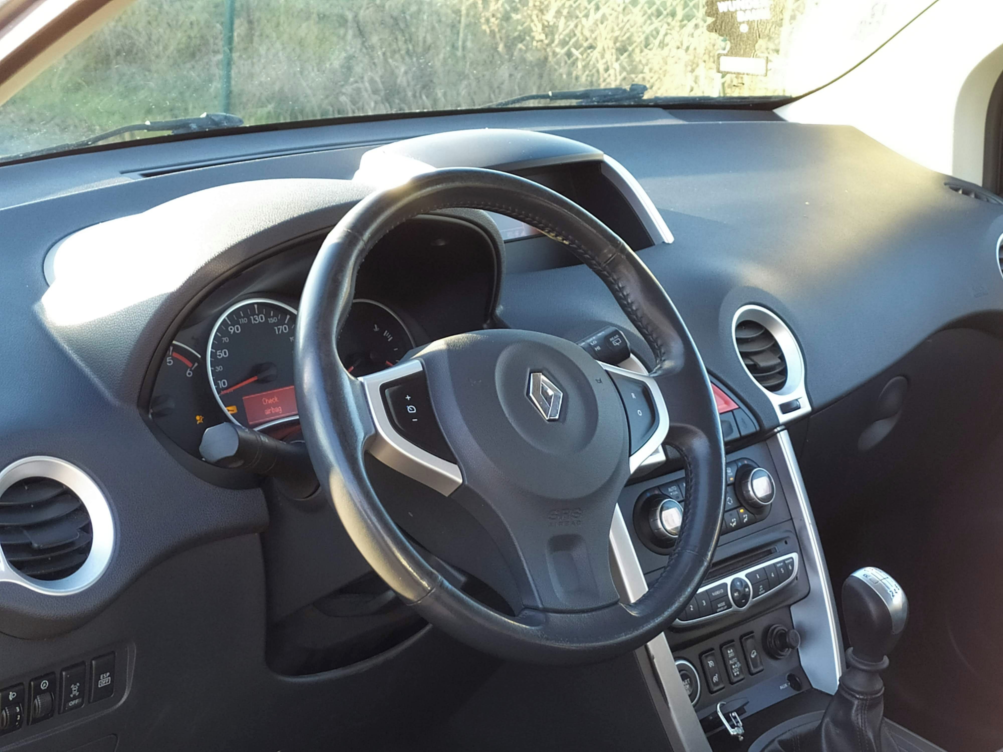 Renault Koleos, 2.0 TD/ 110 kW, 4x4 - fotka 6