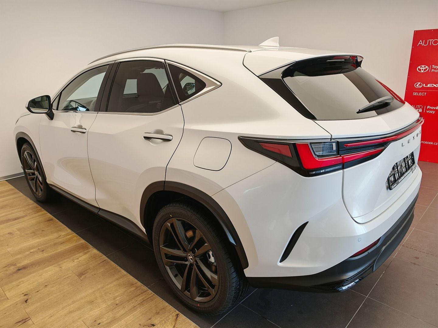 Lexus NX 450h+, 450h+ PRESTIGE - fotka 6