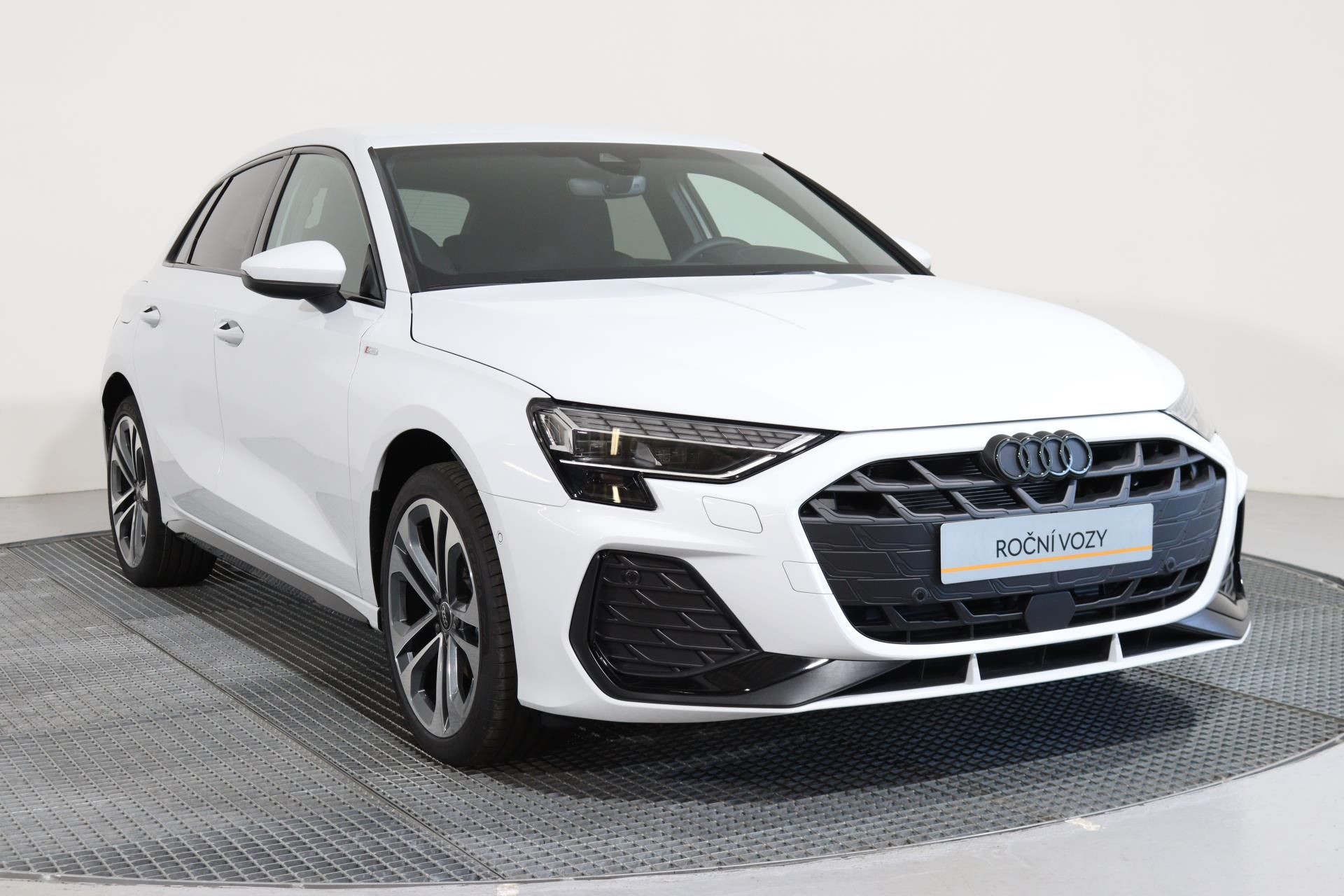 Audi A3, Spb Sline 35 TFSI Stronic - fotka 3