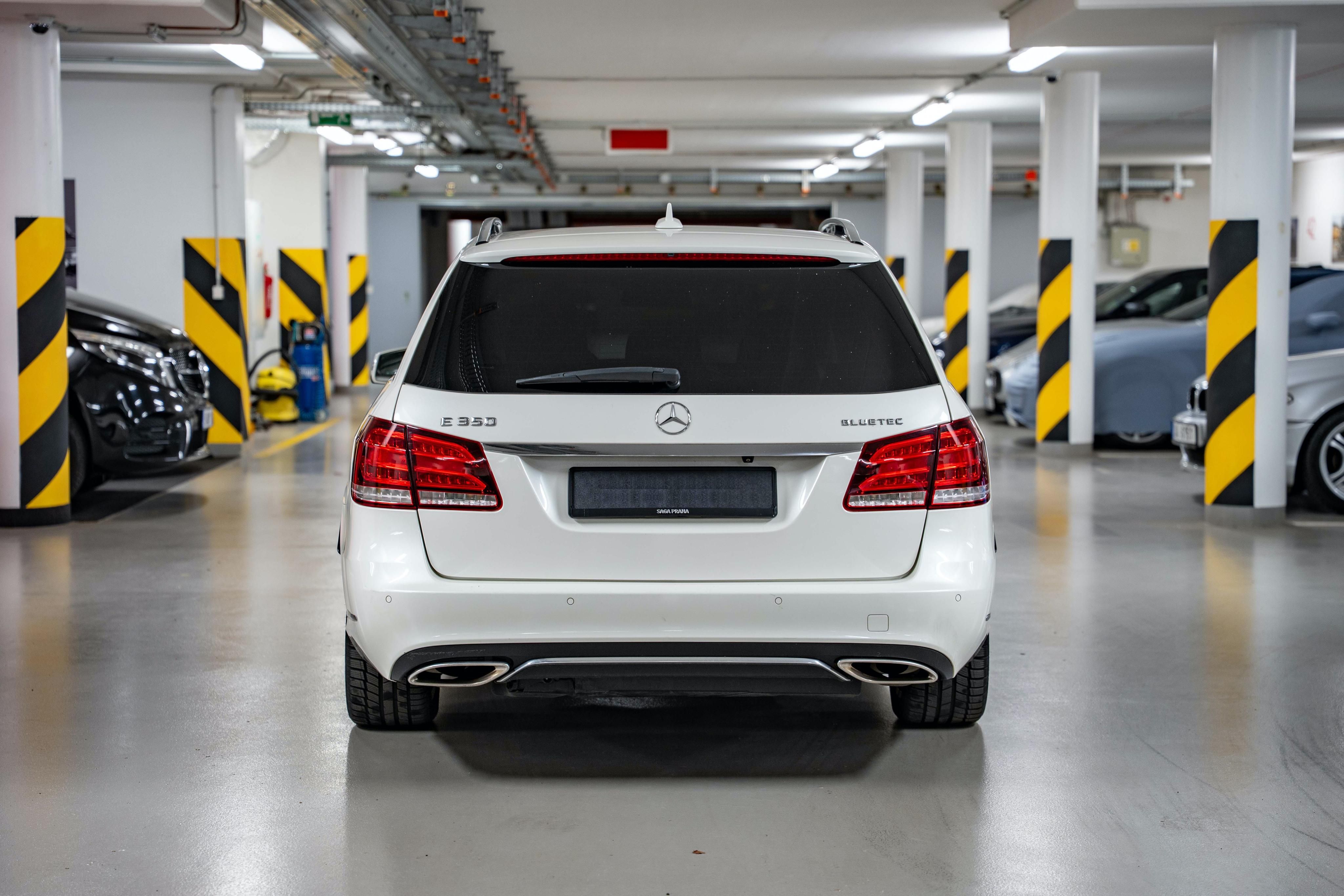 Mercedes-Benz Třídy E, 350 T CDI 4-Matic, AVANTGARDE - fotka 4
