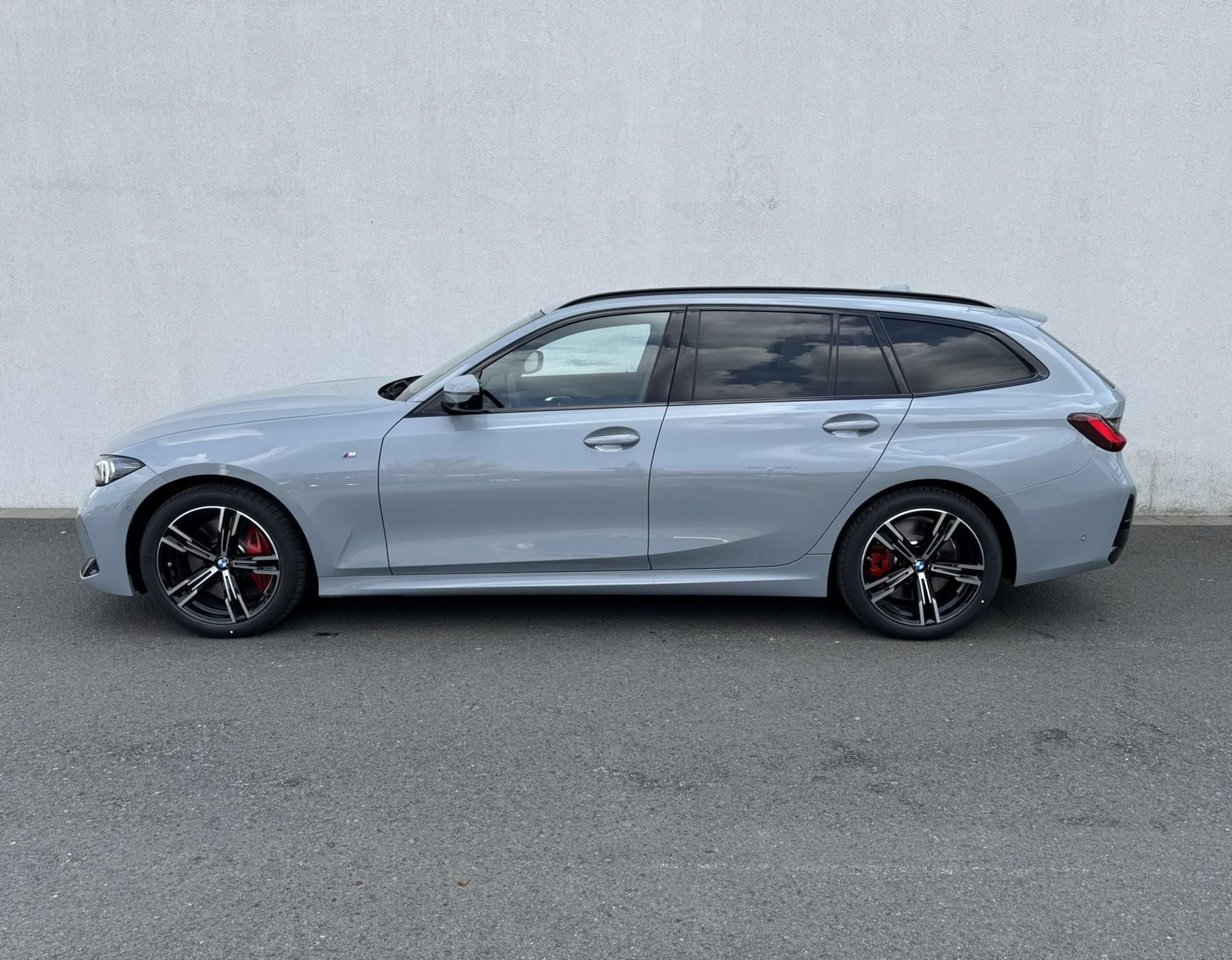 BMW Řada 3, 320d xDrive Touring - fotka 4