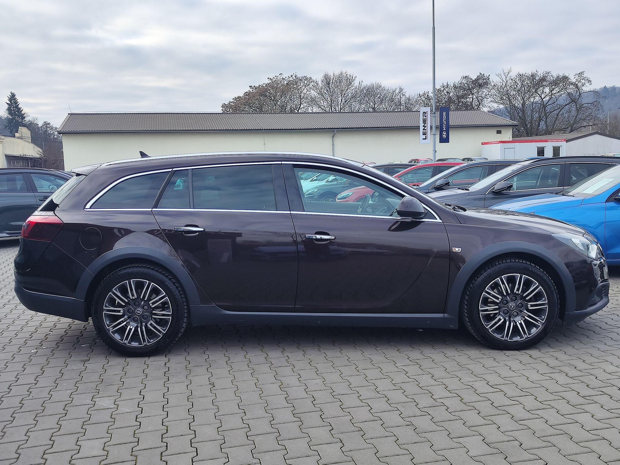 Opel Insignia, 2.0 CDTI/125kW Sports AT  4x4 - fotka 4