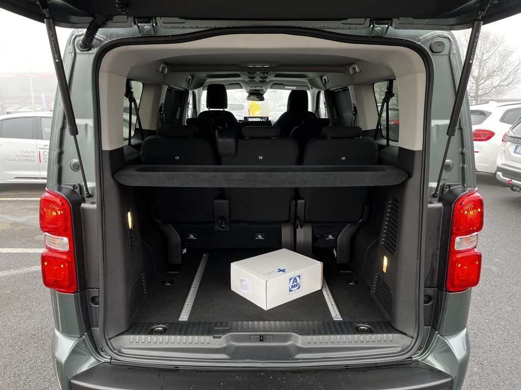 Toyota Proace Verso, 2.0D 8AT Family ODBĚR IHNED - fotka 6