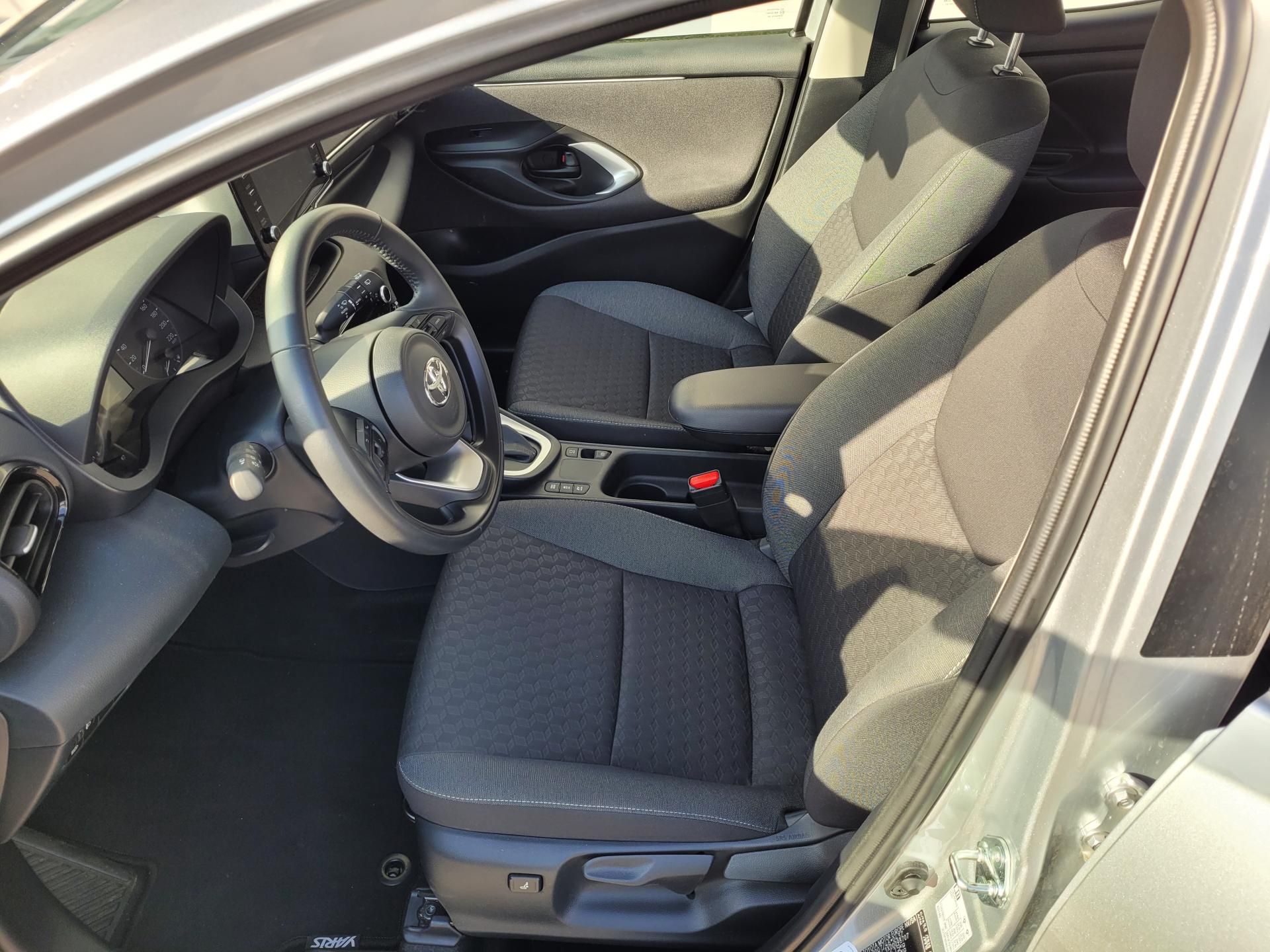 Toyota Yaris, 1.5L HEV  Limited Edition - fotka 5