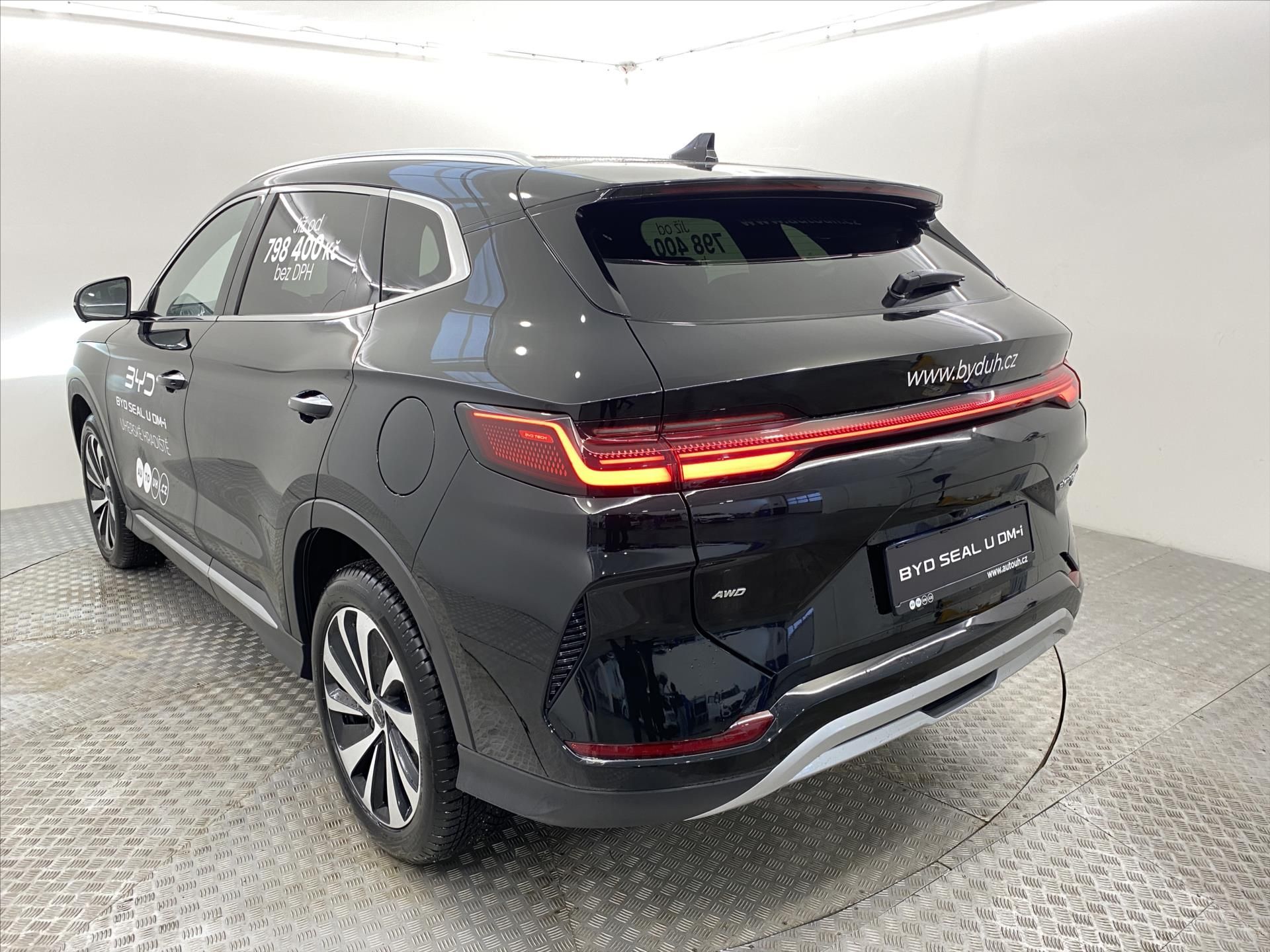 BYD Seal U, Turbo 238 Kw 4x4 Design - fotka 4
