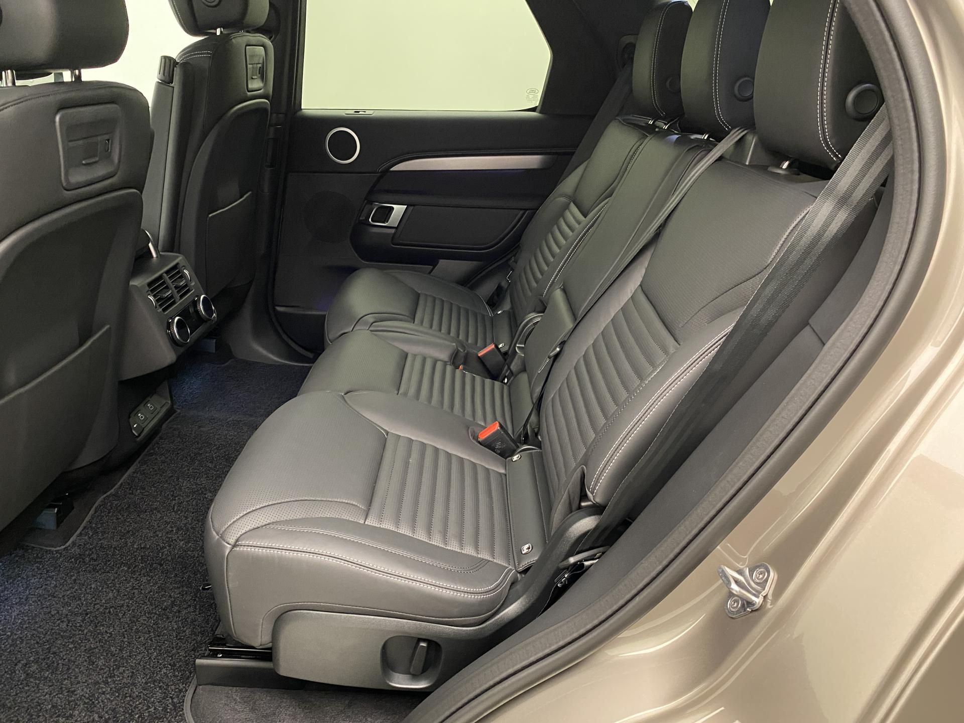 Land Rover Discovery, D350 Dynamic HSE AWD AUT - fotka 6
