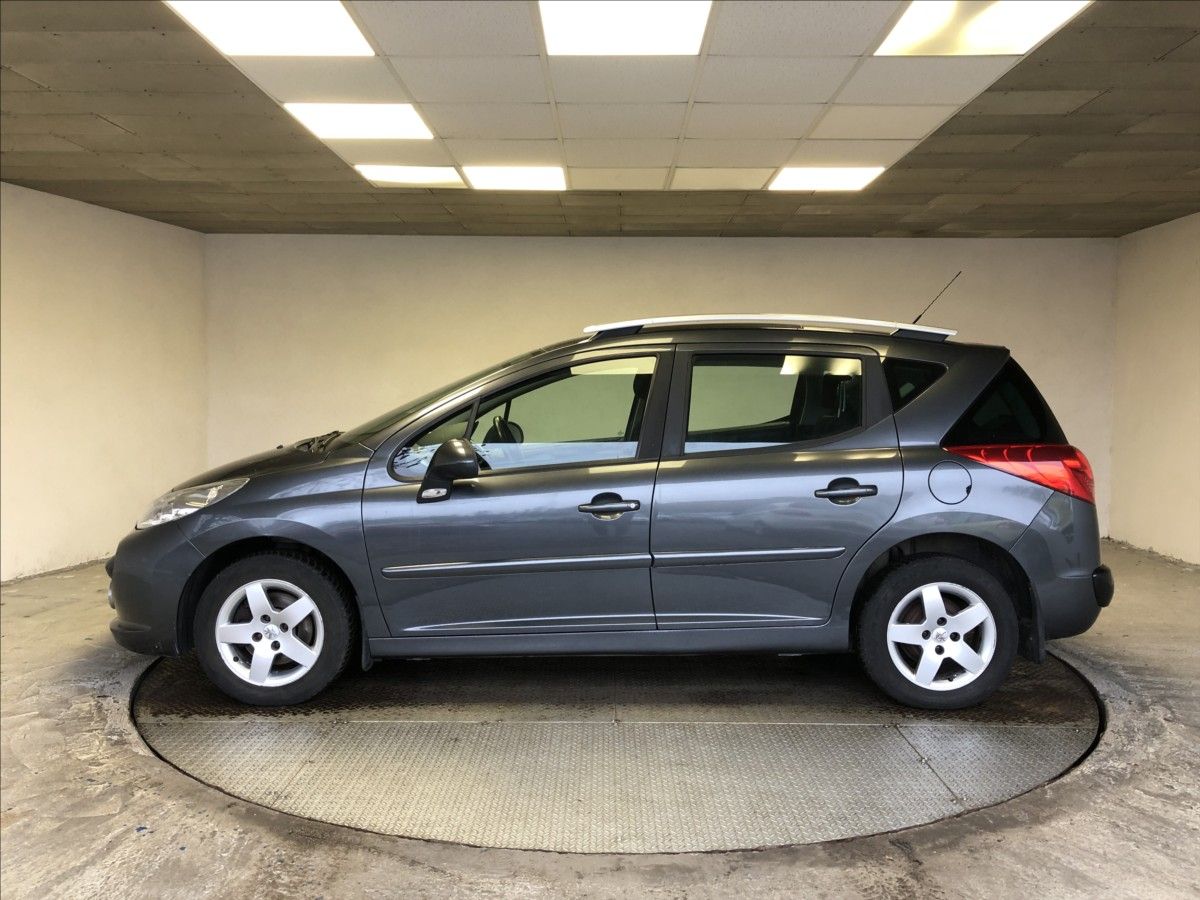 Peugeot 207, 1,4 16V - fotka 4